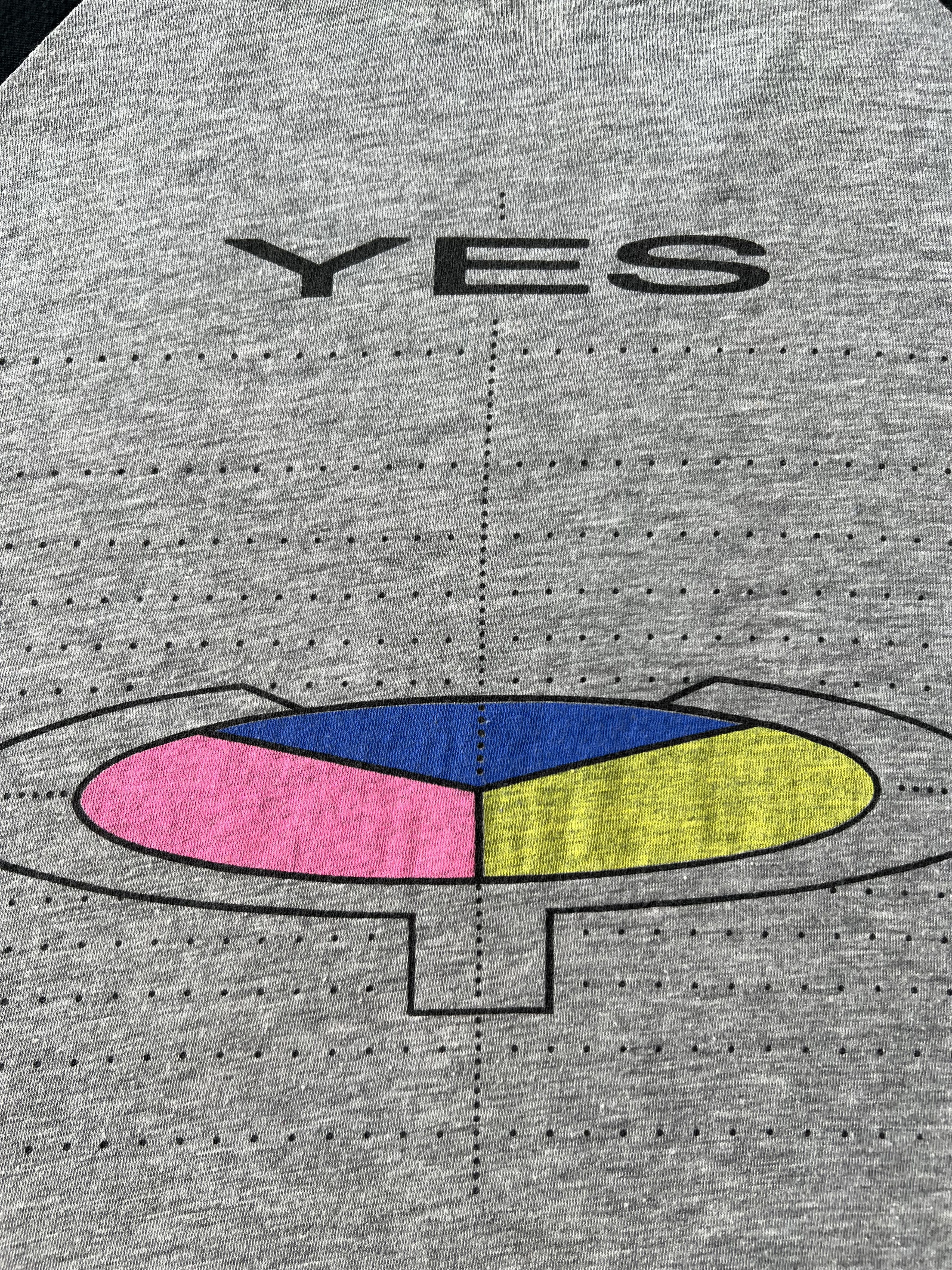 Band Tees Vintage 1984 Yes Band 90125 World Tour 80s T-shirt Size US M / EU 48-50 / 2 - 4 Thumbnail