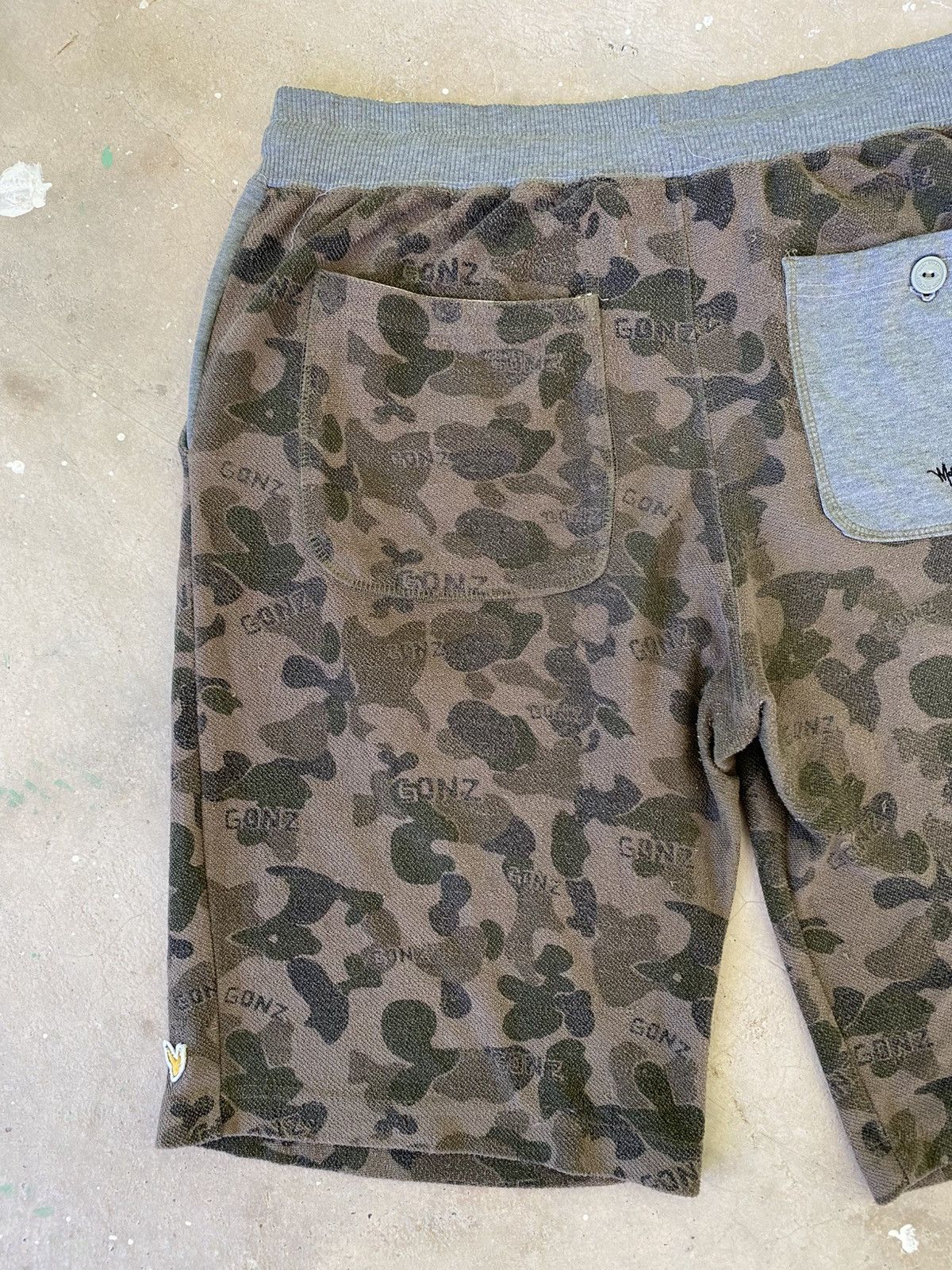 Japanese Brand Mark Gonzales x Simplicite Plus Camo Sweat Shorts Size US 34 / EU 50 - 11 Thumbnail