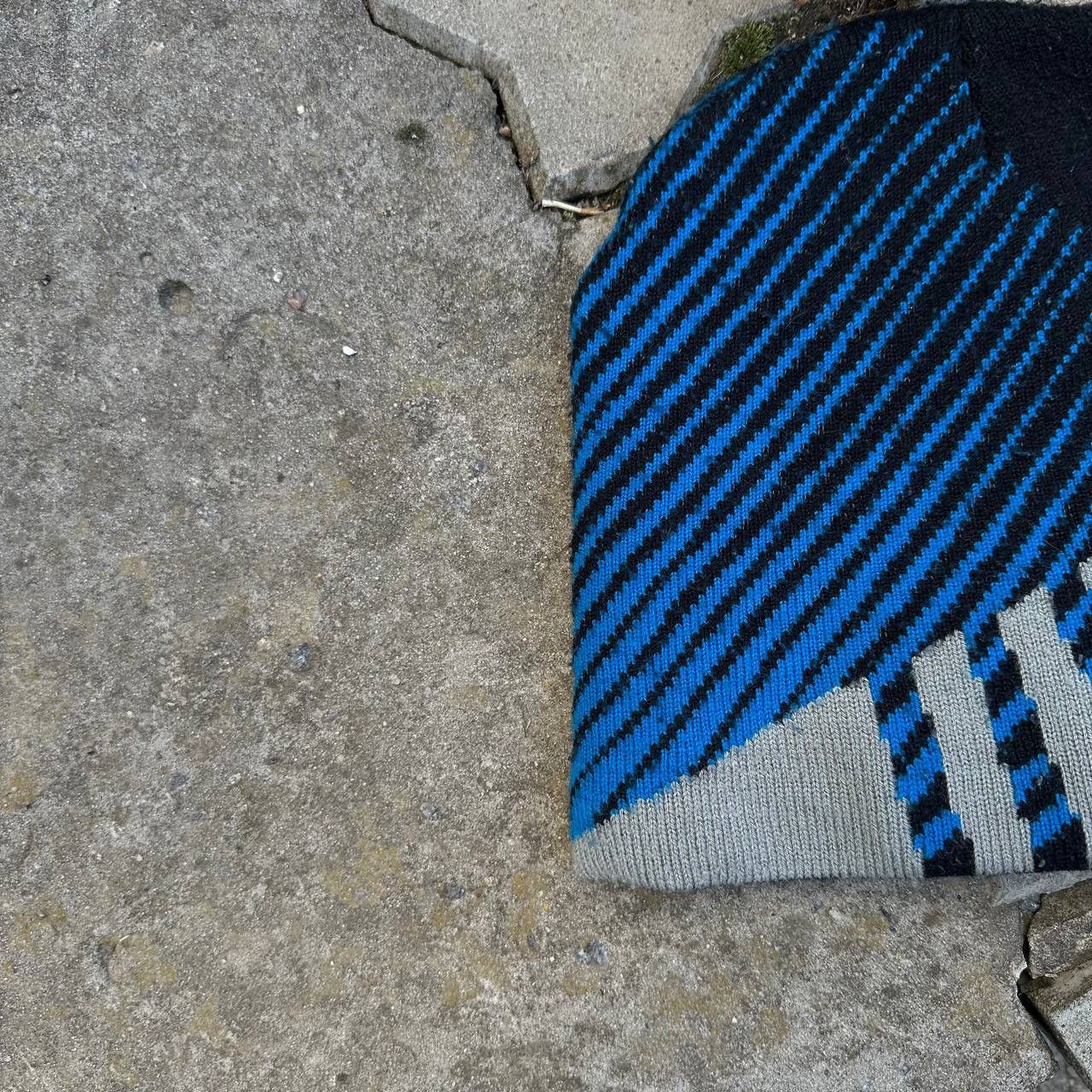 Le Grande Bleu (L.G.B.) VTG No Fear Hype Trend Hat Cap Y2K Band SK8 00s USA Staff Size ONE SIZE - 6 Thumbnail