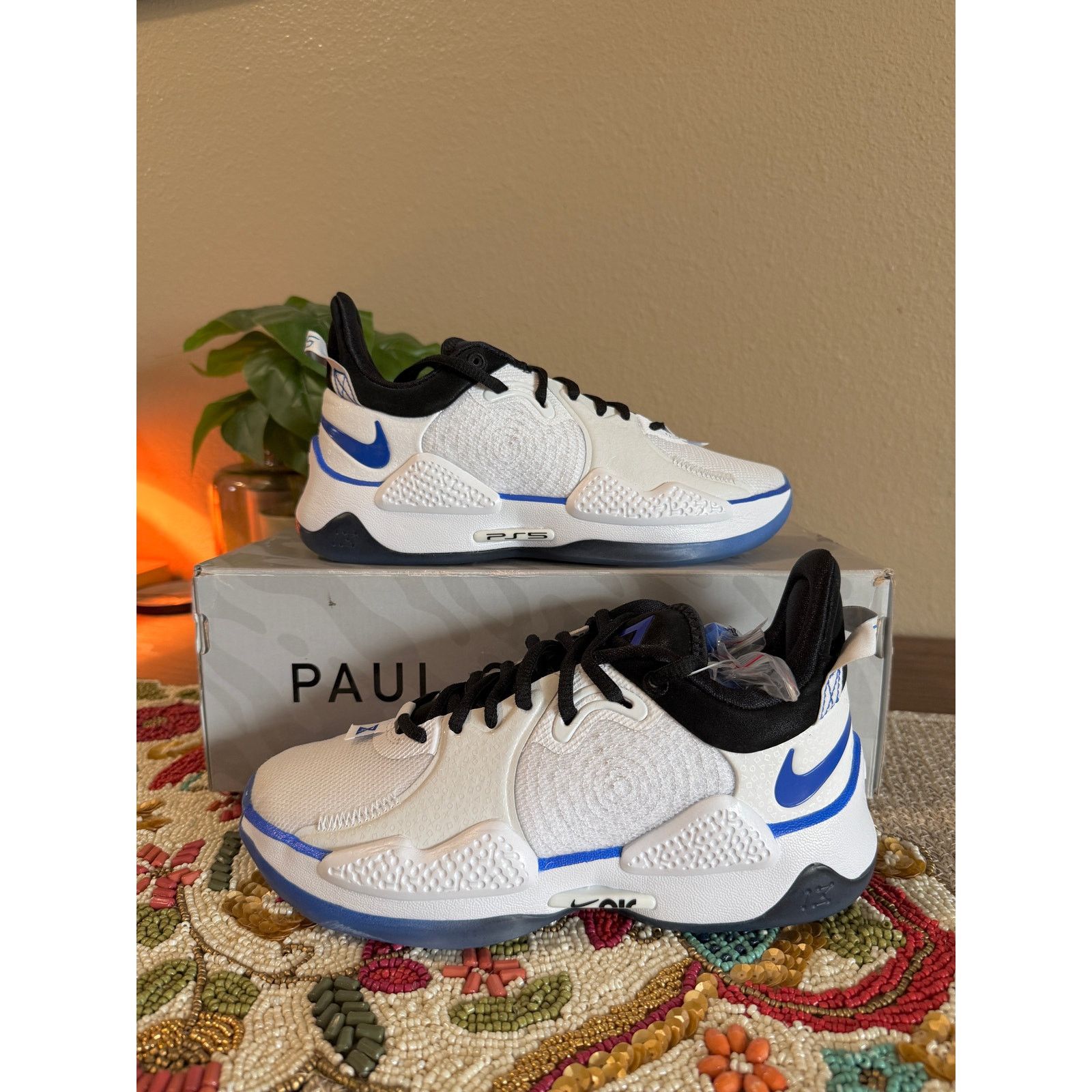 Nike × Sony Nike PG 5 Playstation White Crimson Tint Blue Black PS5 Size US 5.5 / EU 38 - 1 Thumbnail