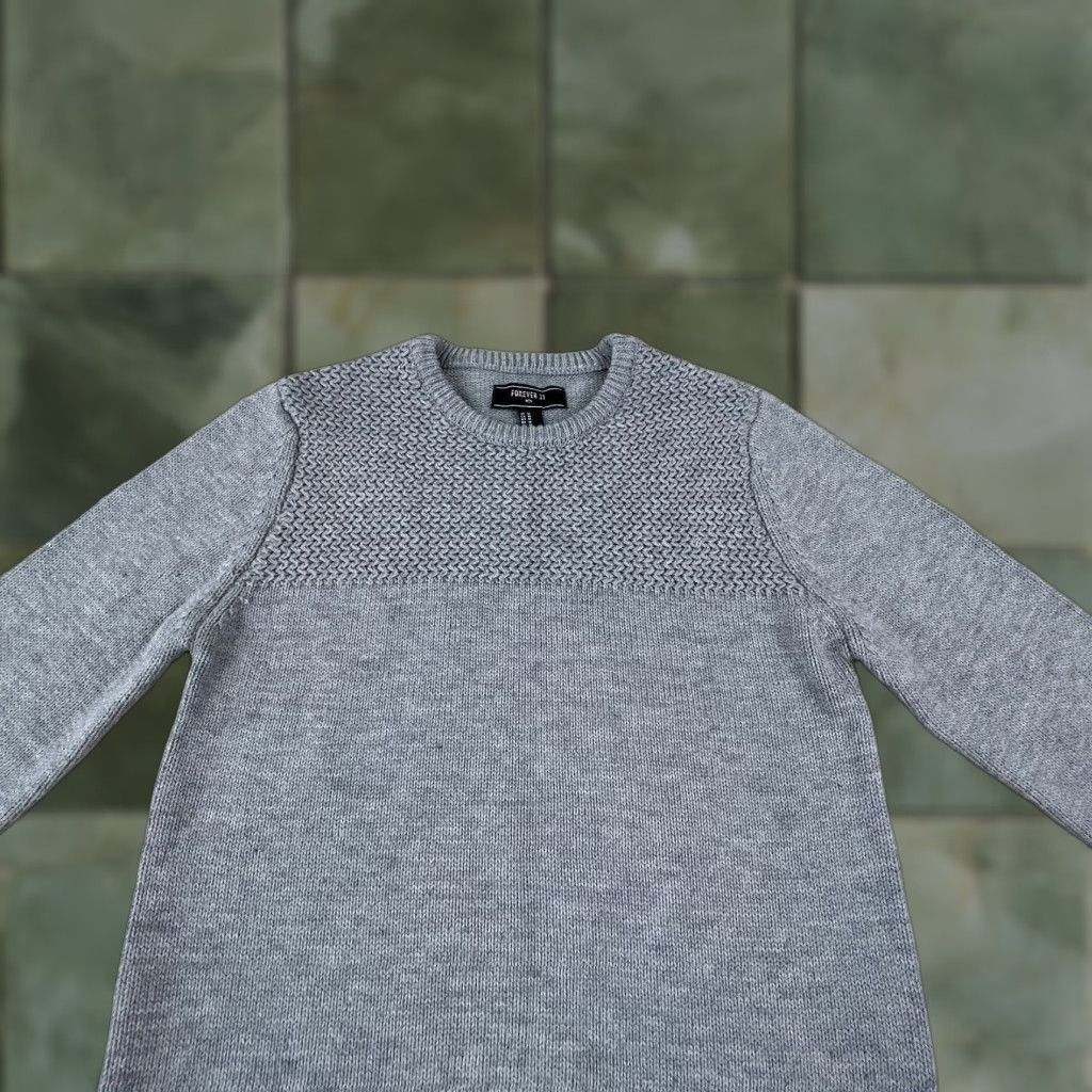 Forever 21 FOREVER 21 Mens Sweater Pullover Crew Neck Gray Medium Knit Long Sleeve Casual Workwear Classic Pattern Solid Size US M / EU 48-50 / 2 - 1 Thumbnail