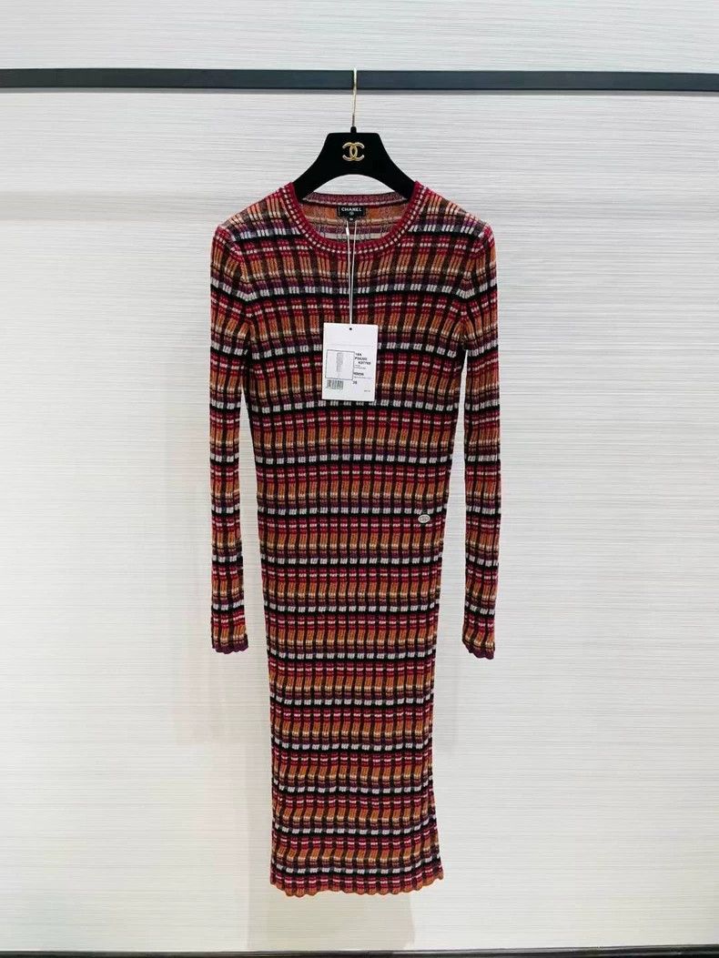 Chanel Chanel F36 Long Knit Dress- dmc Size US 34 / EU 50 - 1 Thumbnail