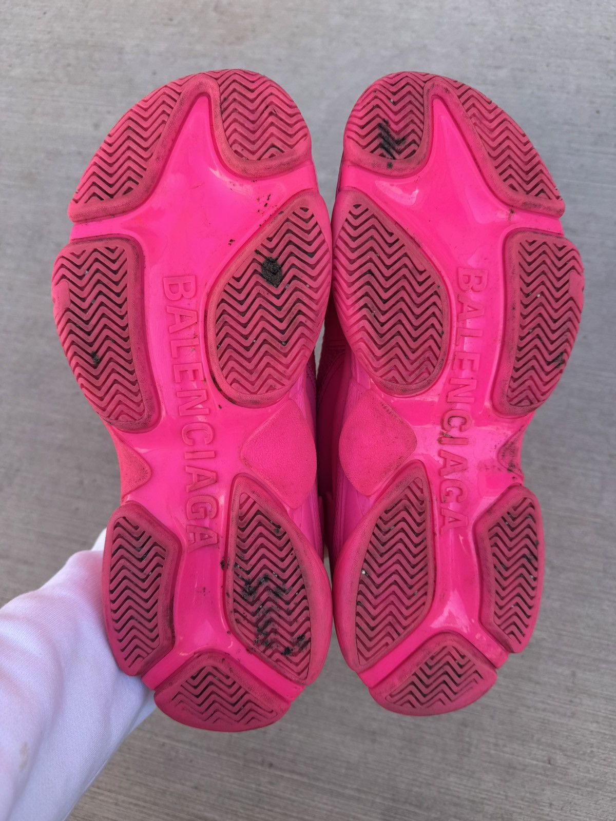 Balenciaga Balenciaga Triple S Hot Pink Clear Sole Size 42 EU / 9 US Size US 9 / EU 42 - 5 Thumbnail