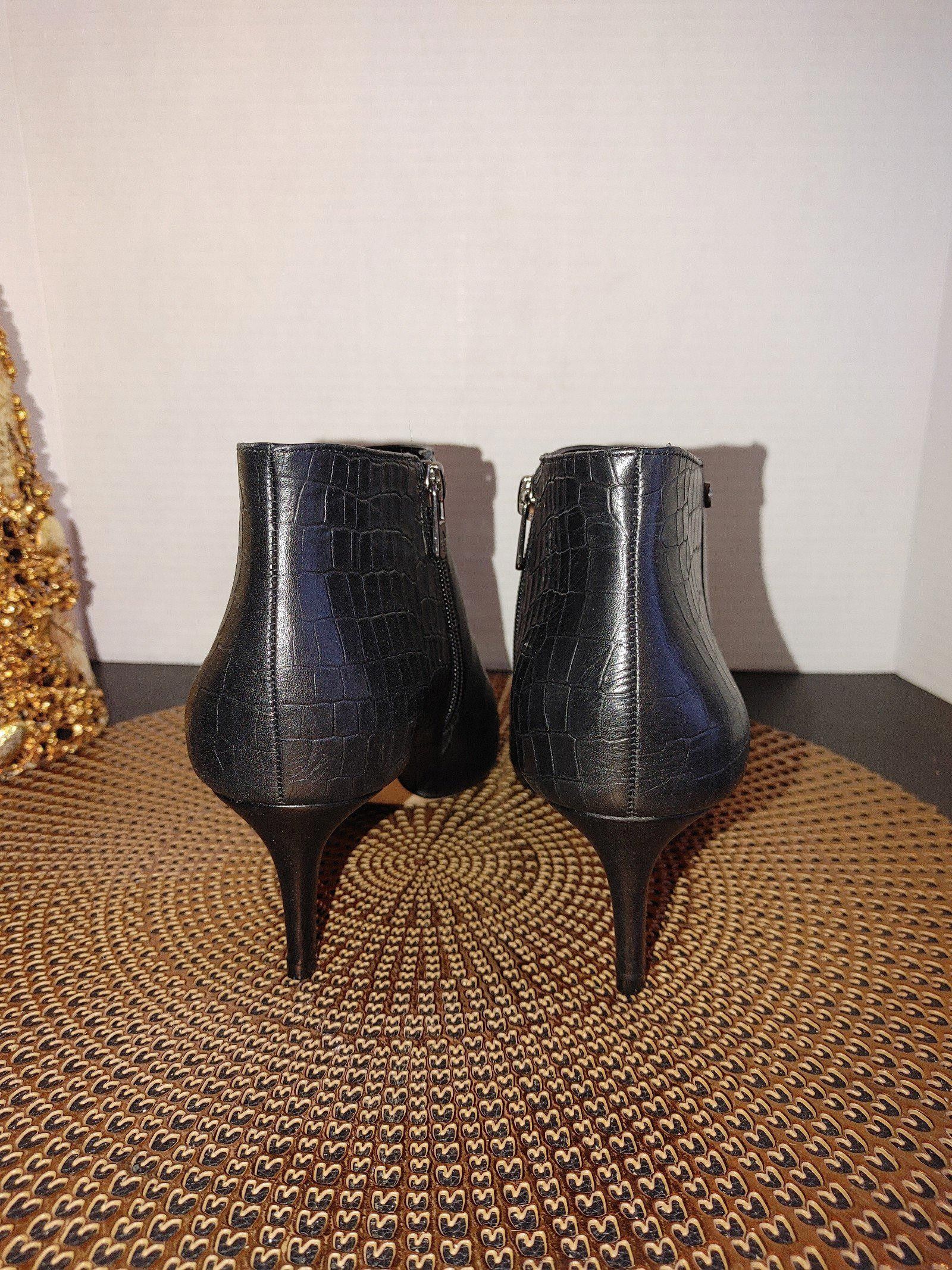 Designer Antonio Milani Fresch Leather Ankle Booties Size 9M Size US 9 / IT 39 - 6 Thumbnail