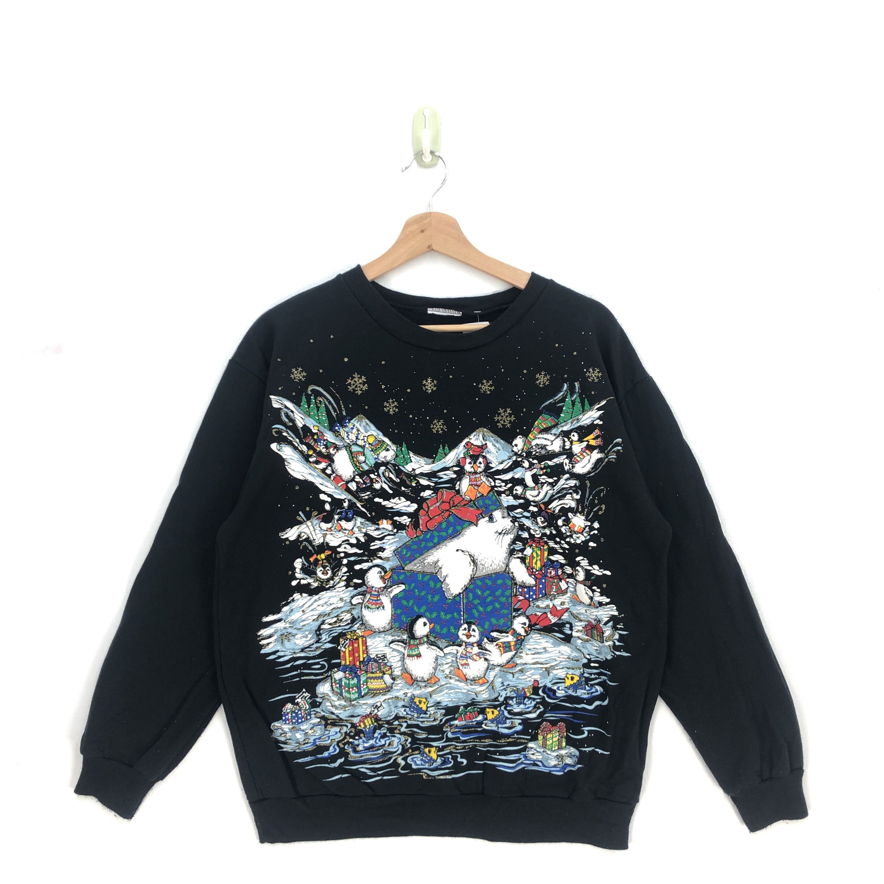 Vintage Vintage 90s Penguin Sweatshirt Playing Snow Sweater Jumper Size US L / EU 52-54 / 3 - 1 Thumbnail