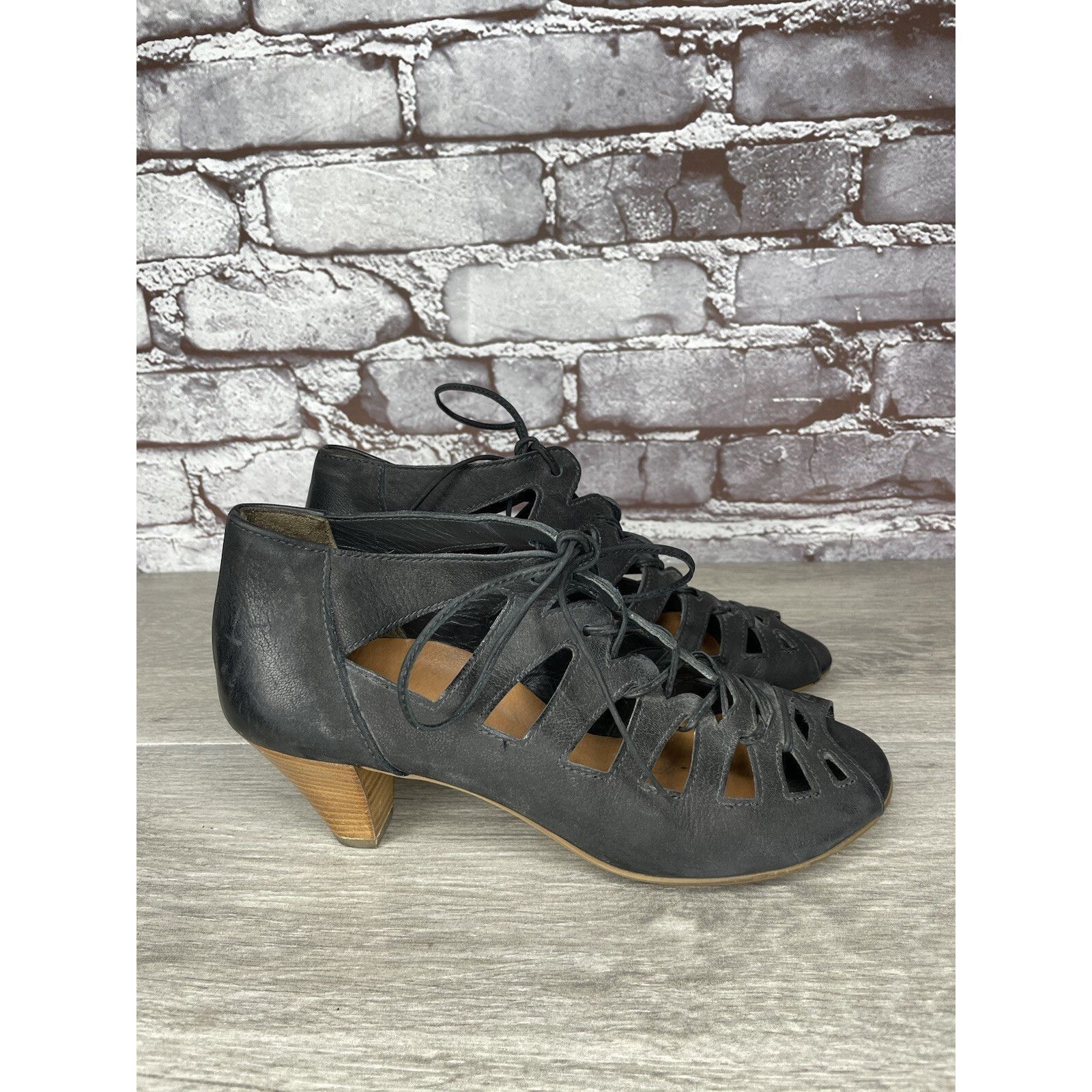 Other Paul Green Munchen Black Leather Caged Lace Up Heel Sandals Size US 6.5 / IT 36.5 - 13 Thumbnail