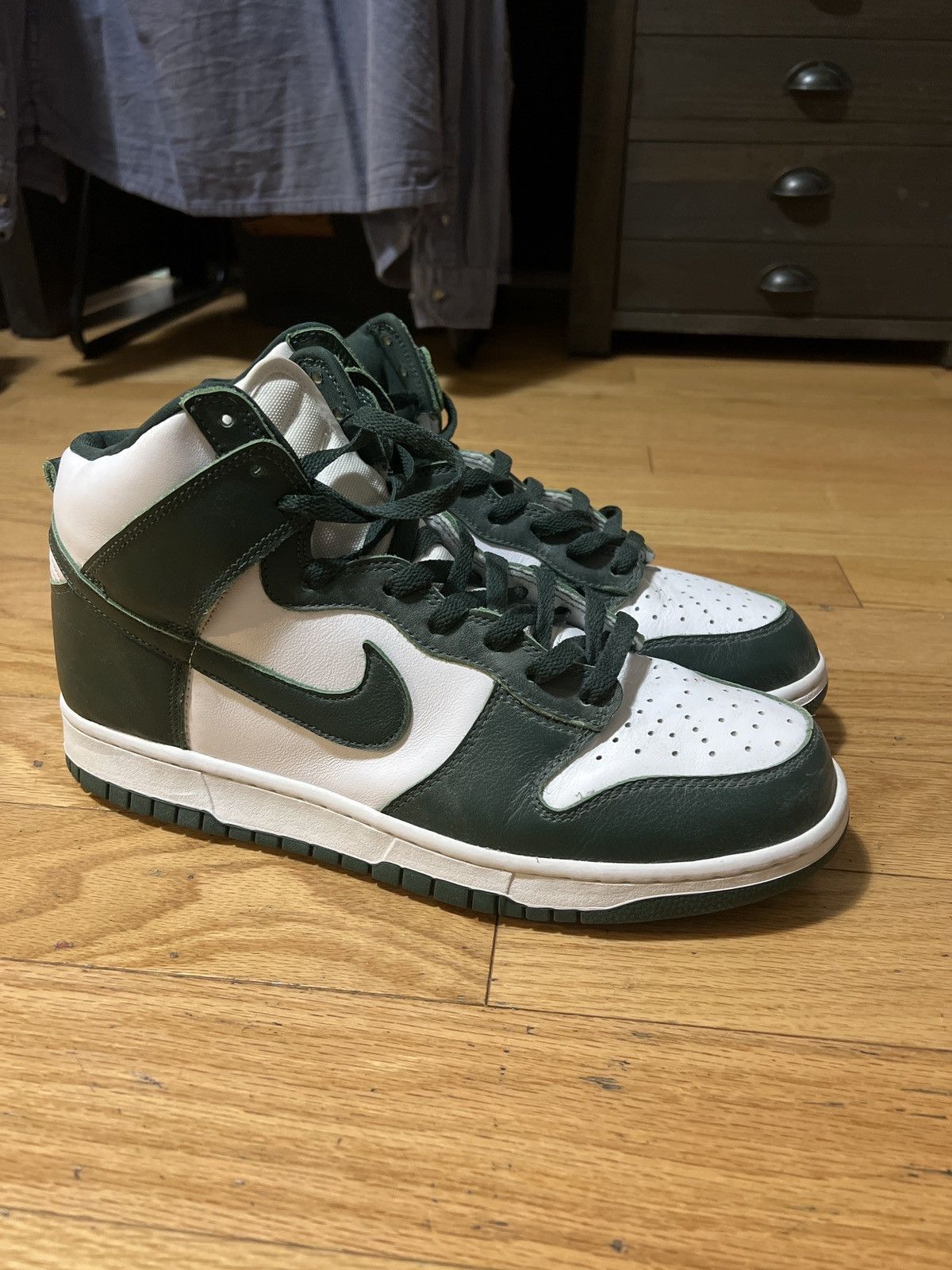 Nike Nike dunks spartan green Size US 11.5 / EU 44-45 - 1 Thumbnail