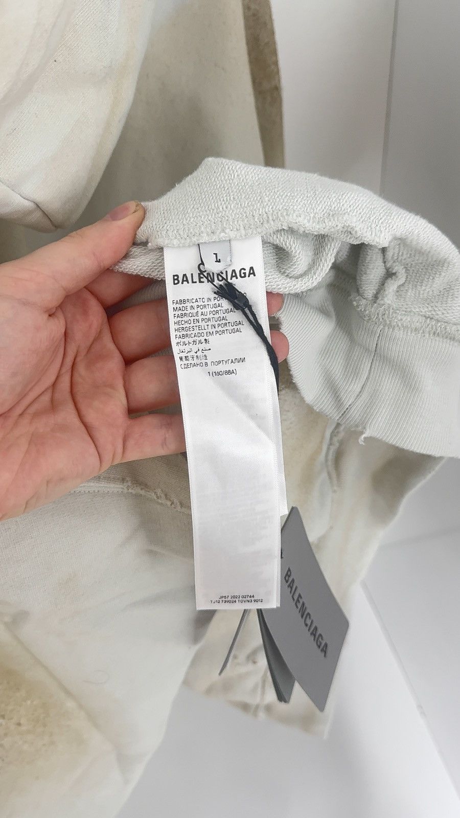 Balenciaga ✅ Balenciaga White Distressed Skater Hoodie 1 Size US XS / EU 42 / 0 - 9 Thumbnail