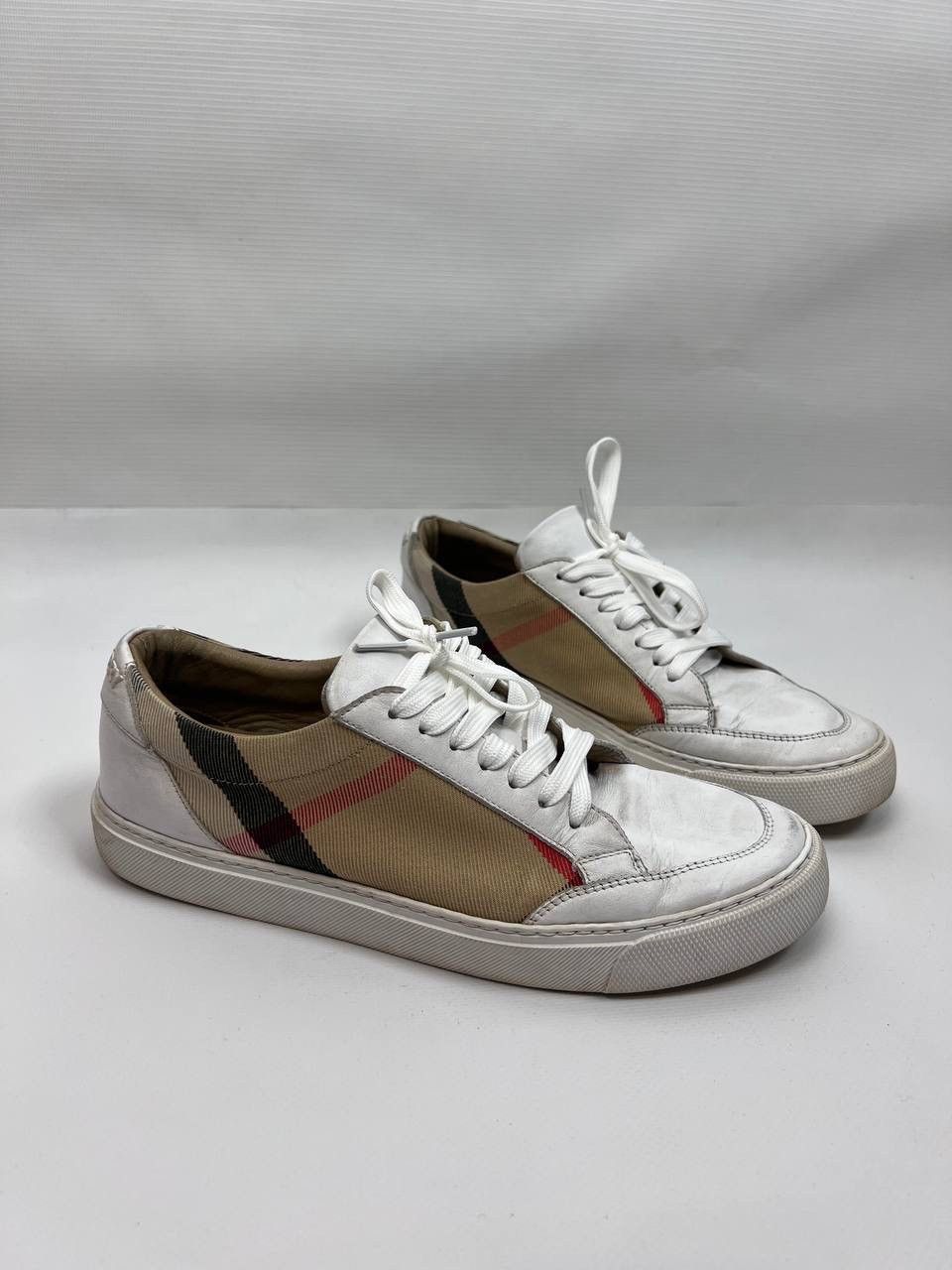 Burberry Burberry leather trainers shoes size 38 Size US 7 / EU 40 - 1 Thumbnail