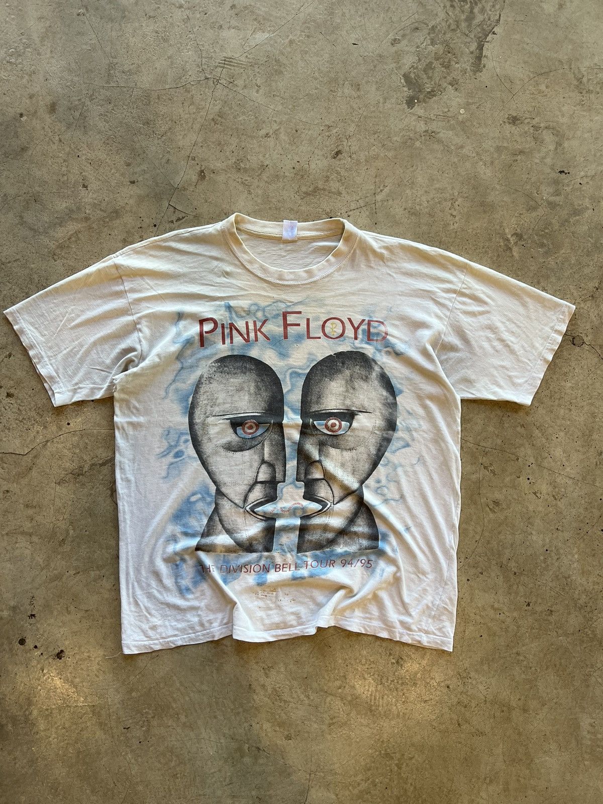 image of Band Tees x Pink Floyd Vintage 94/95 Bootleg Pink Floyd T-Shirt in White, Men's (Size XL)