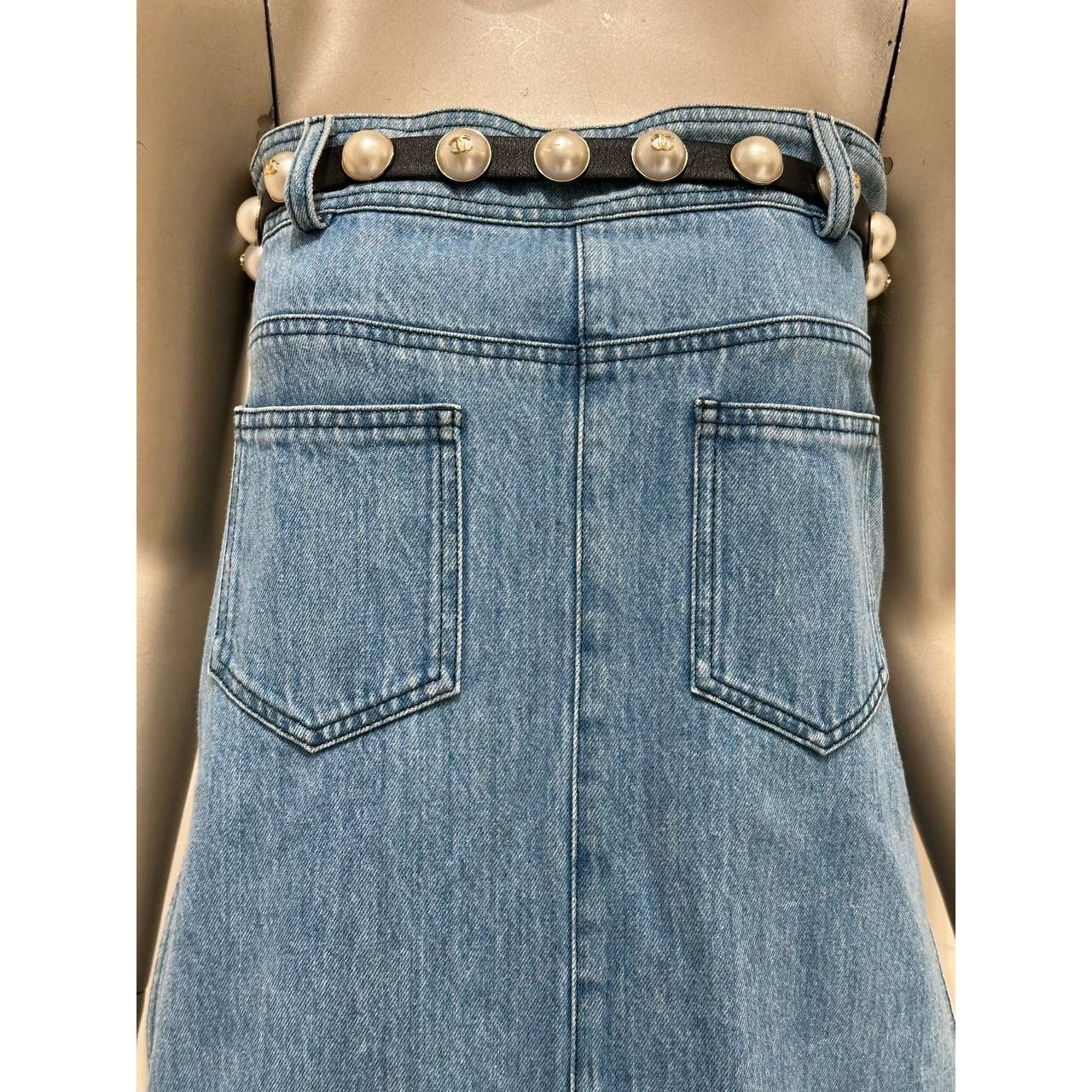 Chanel Chanel 2013 Strapless Denim Pearl Belt Dress with Sz. 38 Size S / US 4 / IT 40 - 4 Thumbnail