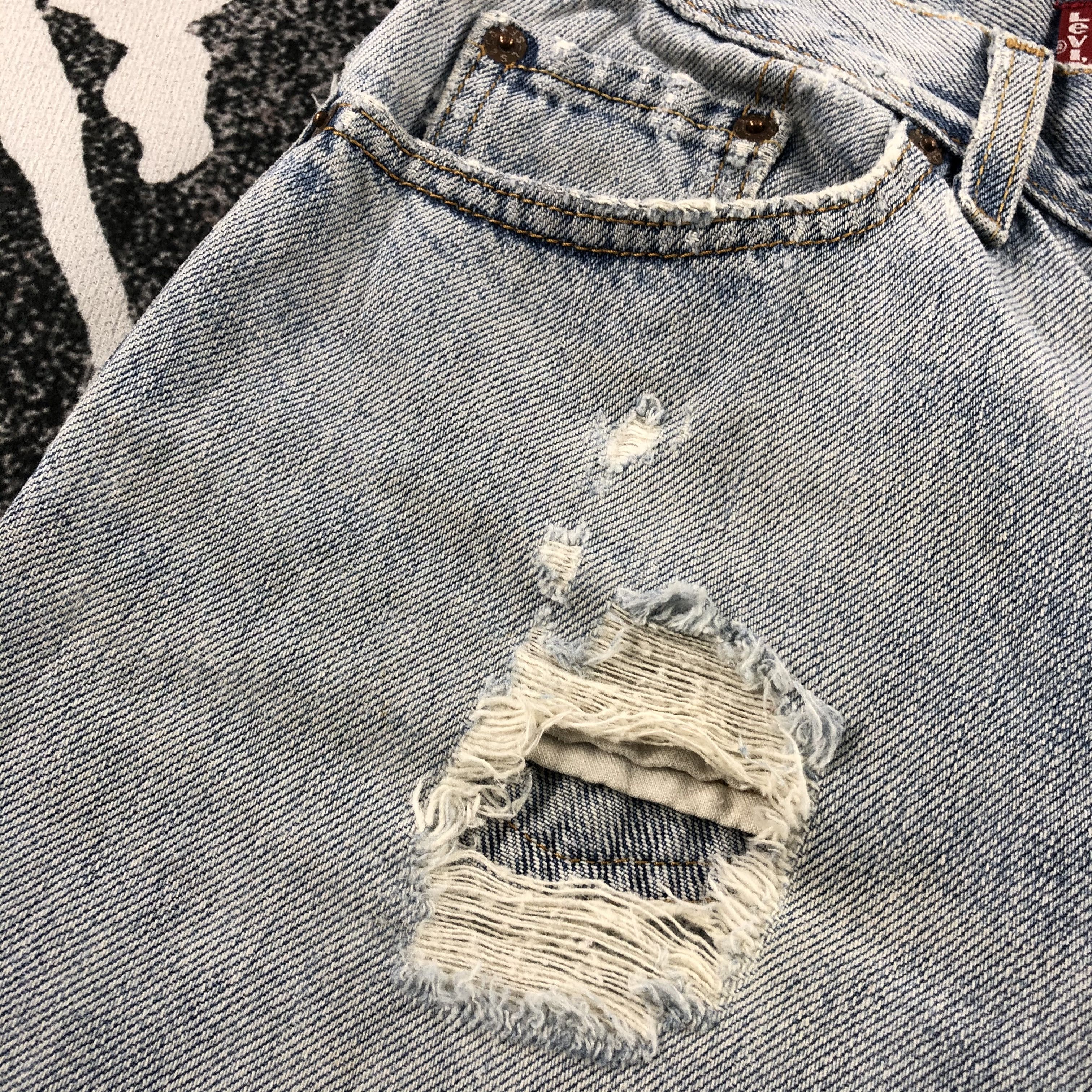 Levi's Vintage Levi's 550 Jeans Distressed Denim KJ884 Size US 29 - 12 Thumbnail