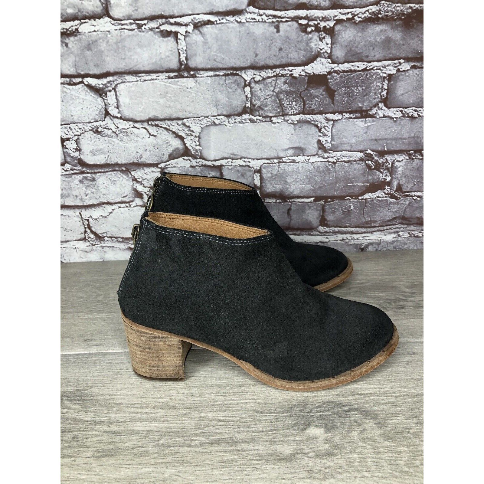 beek BEEK Falcon Black Suede Leather Back Zip Stacked Heel Bootie Size US 7 / IT 37 - 9 Thumbnail