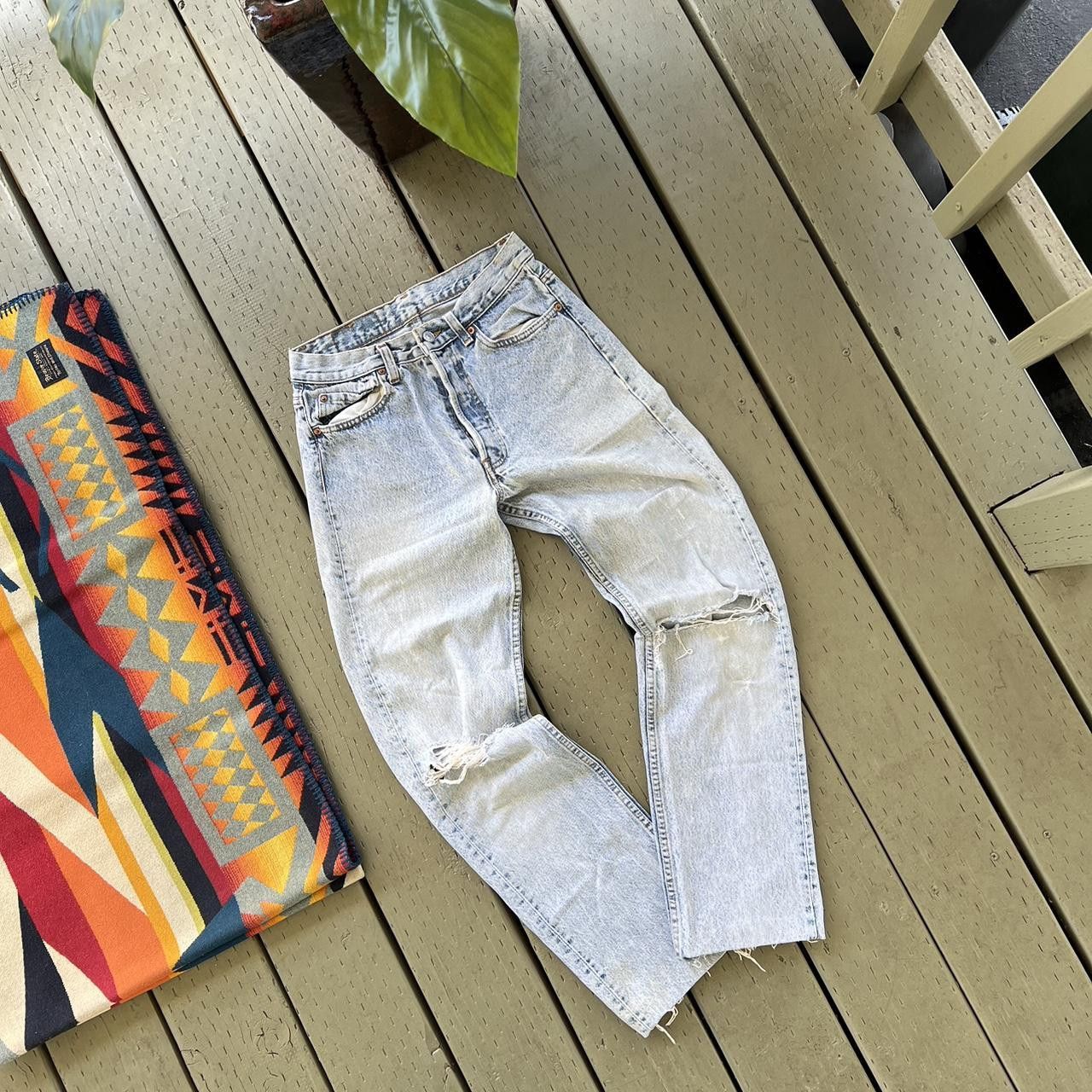 Levi's Vintage Levis 501 Jeans Men 26x30 Made in USA Button Fly Size US 26 / EU 42 - 2 Thumbnail