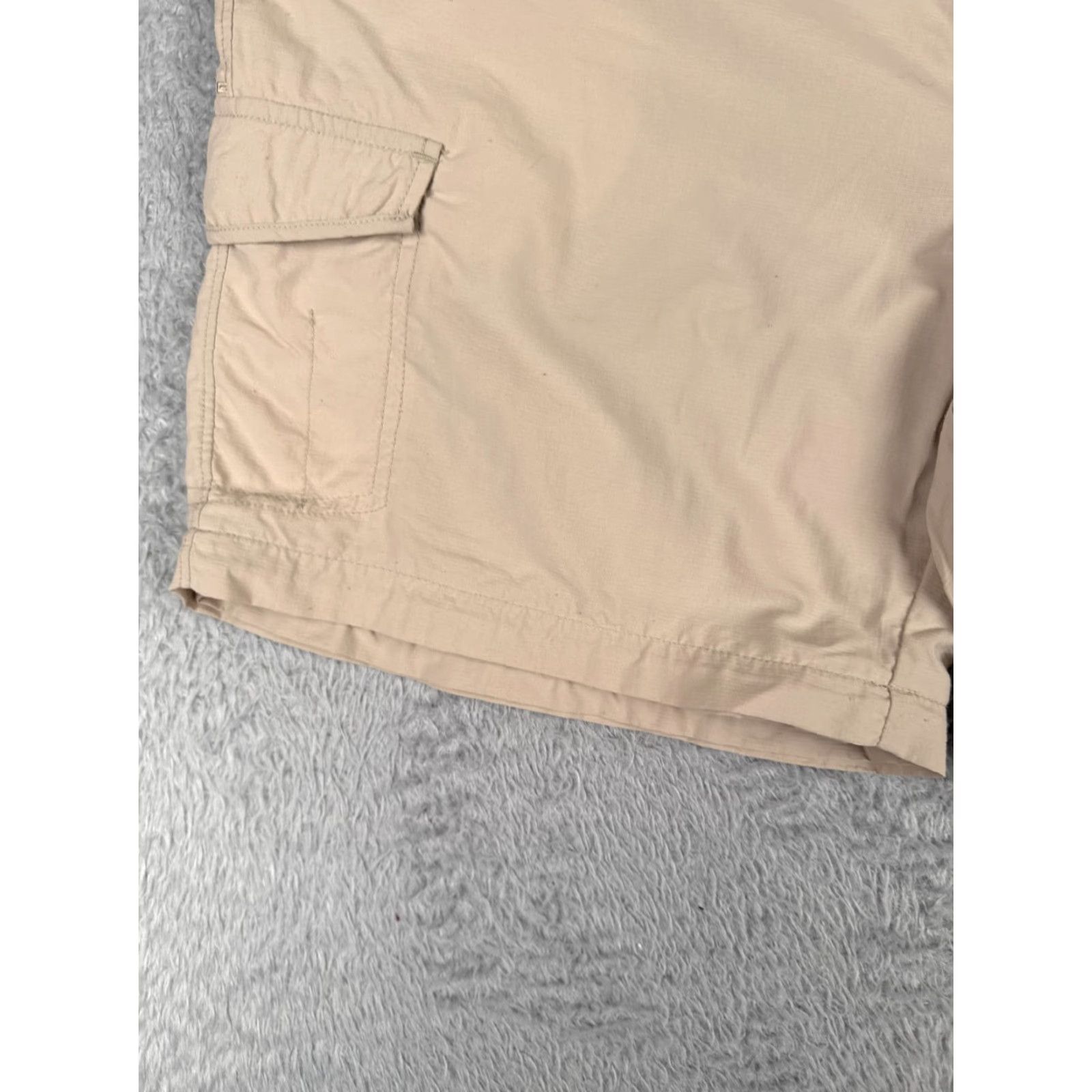 Vintage VINTAGE Columbia Women's Cargo Shorts Large Beige Nylon Activewear Casual Travel 33x7 Outdoor Girls Size 36" / US 14 / IT 50 - 3 Thumbnail