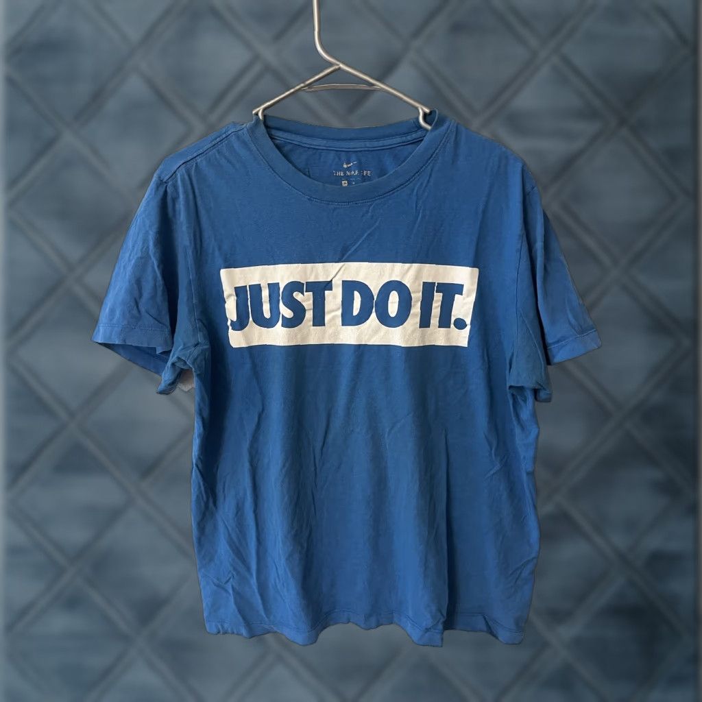 Nike Nike Tee The Adult Size Medium Blue Short Sleeve Crewneck T-shirt Logo M Size US M / EU 48-50 / 2 - 1 Thumbnail