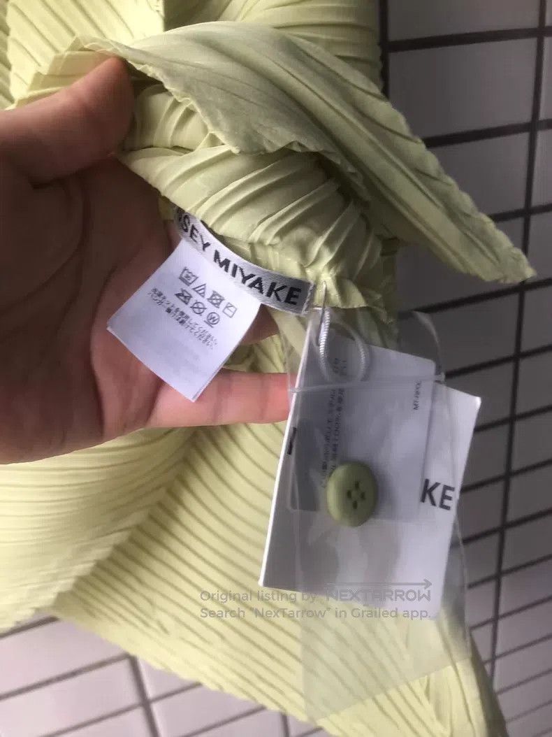 Issey Miyake Issey Miyake Main Line Coat Size M / US 6-8 / IT 42-44 - 2 Thumbnail