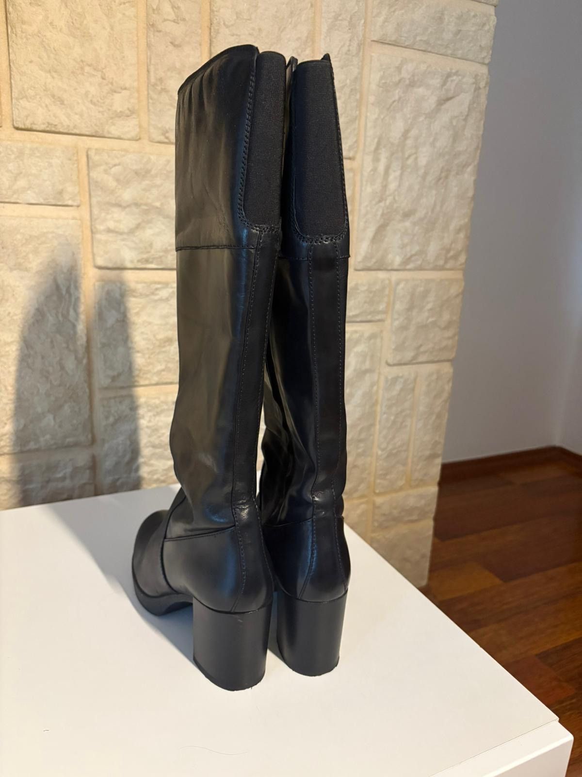 Geox Geox D Remigia G Leather Boots, EU 37 Size US 6 / IT 36 - 8 Thumbnail