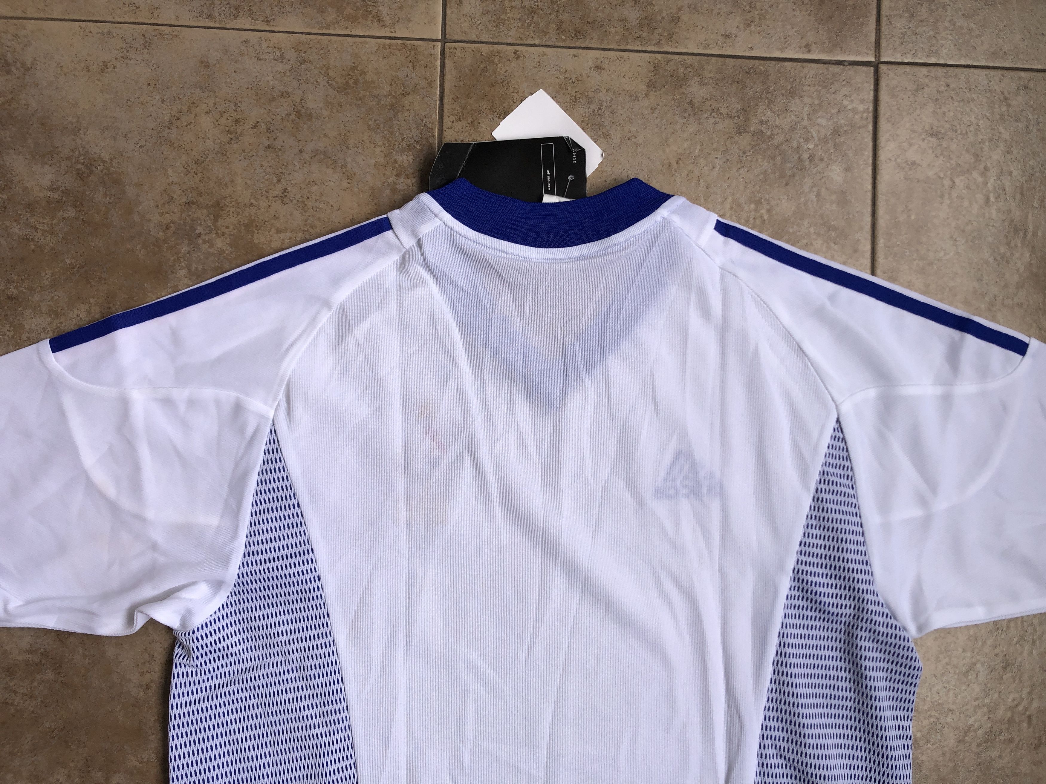 Adidas France Away Football Shirt 2002-2004 Size M BNWT Size US M / EU 48-50 / 2 - 17 Thumbnail