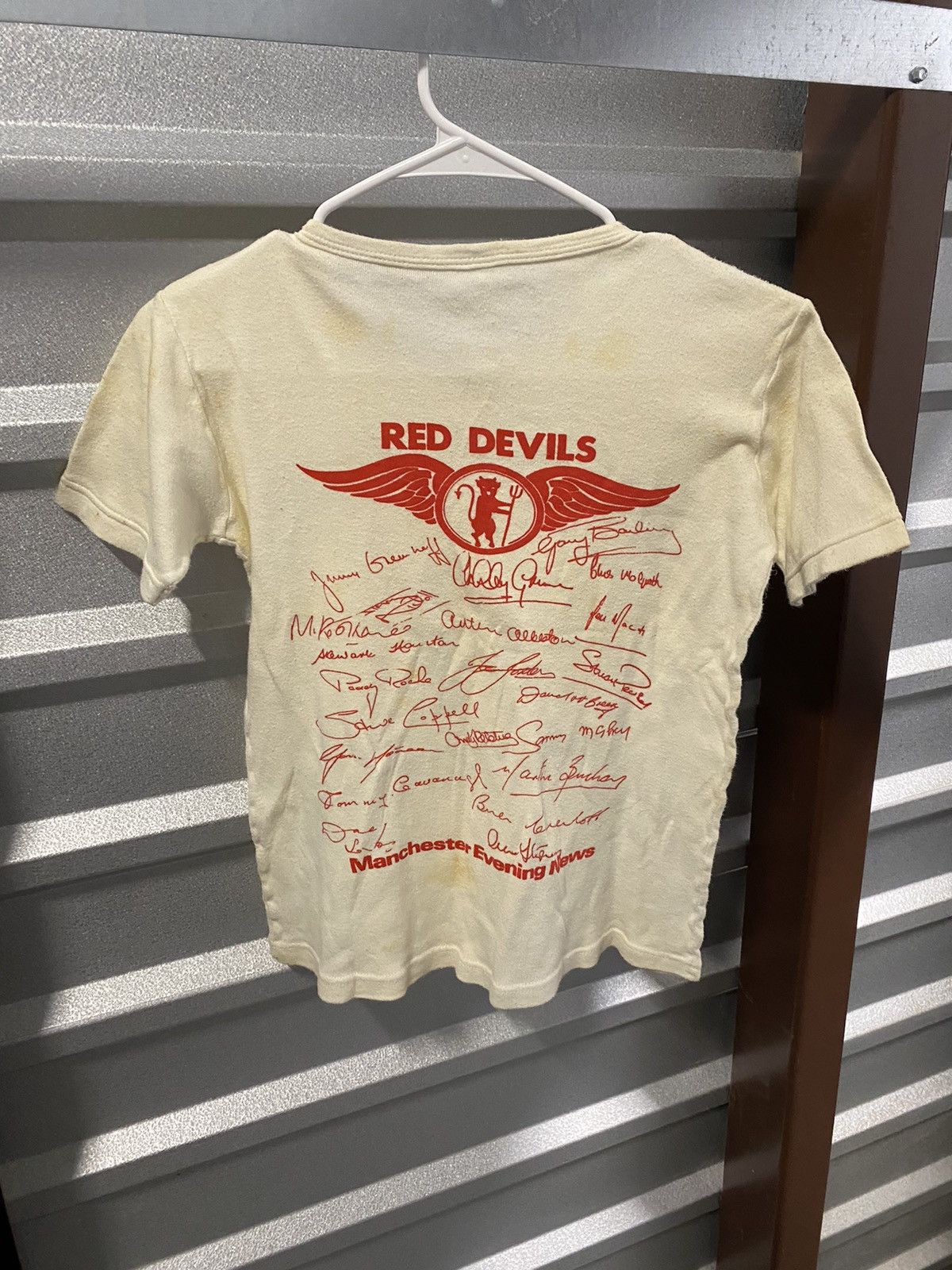 Vintage 1979 Manchester Red Devils Soccer Football Shirt Size US M / EU 48-50 / 2 - 3 Thumbnail