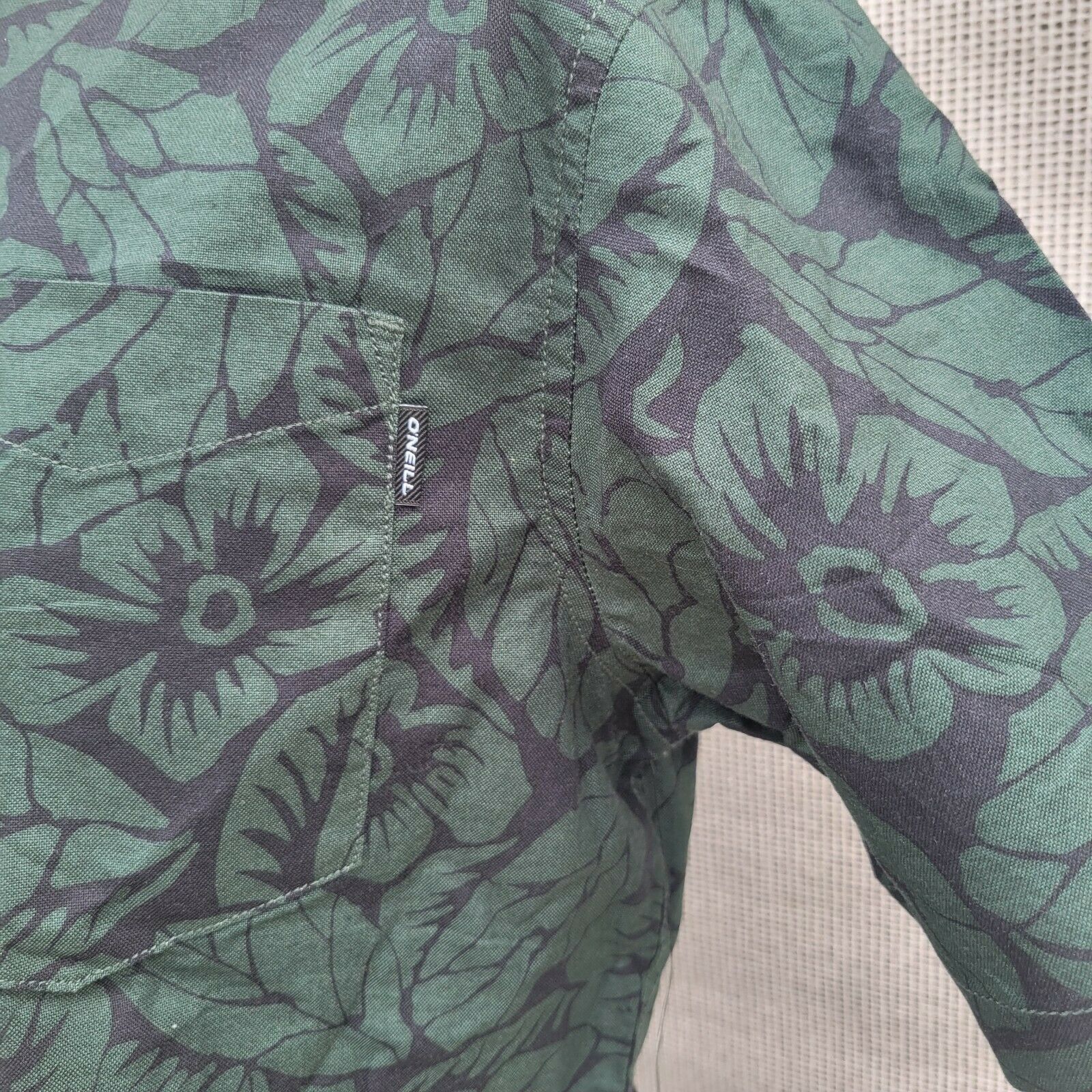 O'Neill Men's O'Neill Forest Green Button-Up Shirt. Size XXL. Size US XXL / EU 58 / 5 - 6 Thumbnail