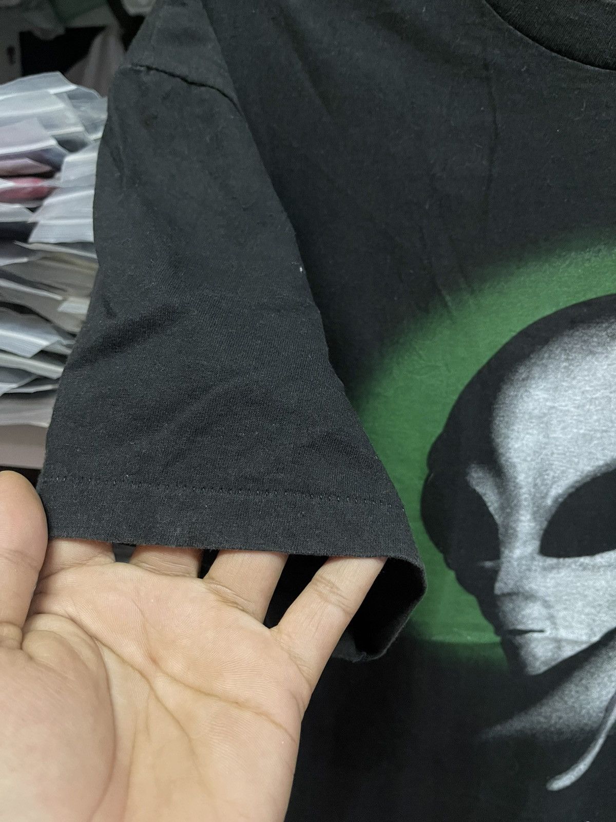 Vintage Vintage 90s Fashion Victim Alien Very Rare🔥🔥🔥 Size US M / EU 48-50 / 2 - 3 Thumbnail