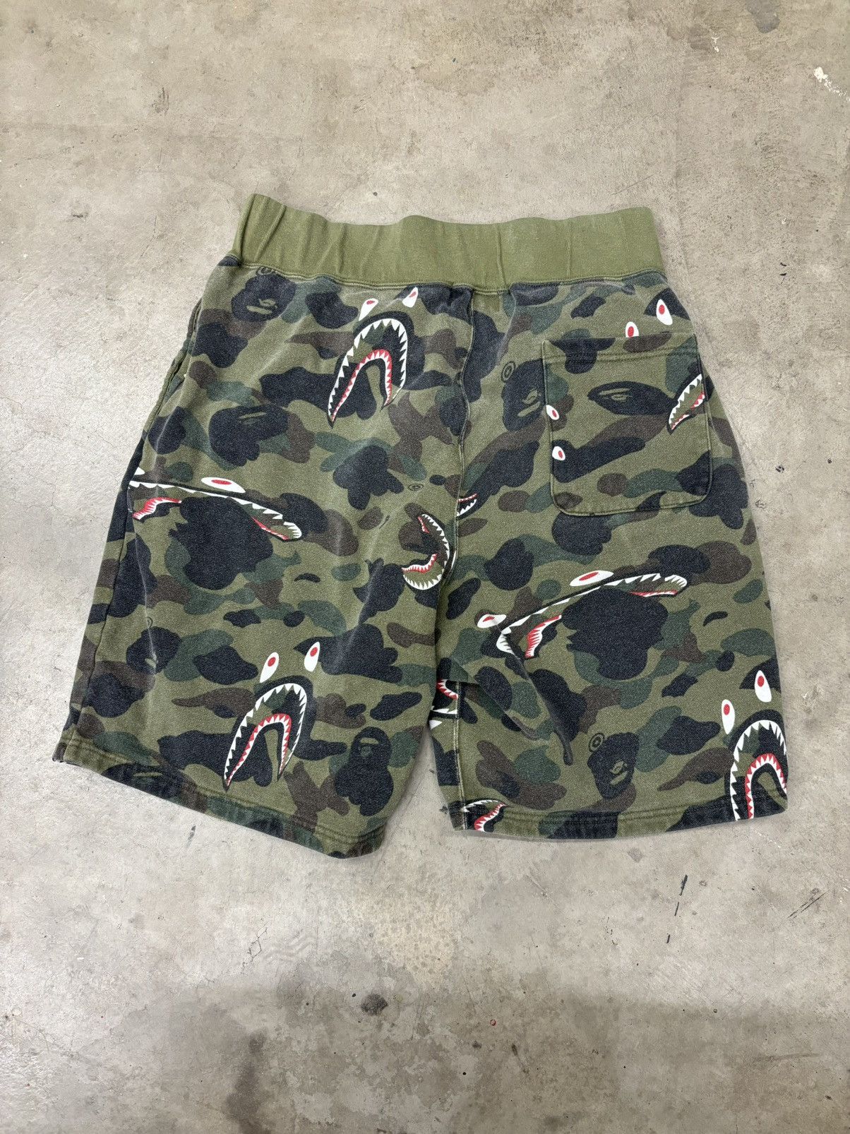 Bape Bathing Ape Camo Shorts Size US 31 - 2 Thumbnail