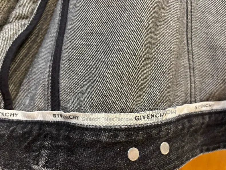 Givenchy Givenchy Men's Denim Jacket Size US M / EU 48-50 / 2 - 5 Thumbnail