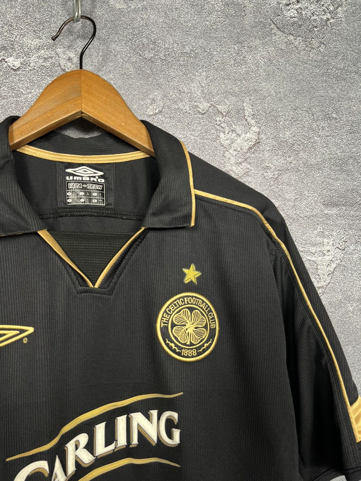 Umbro Vintage Umbro Celtic 2003 - 2004 Away Football Jersey Size US L / EU 52-54 / 3 - 4 Thumbnail
