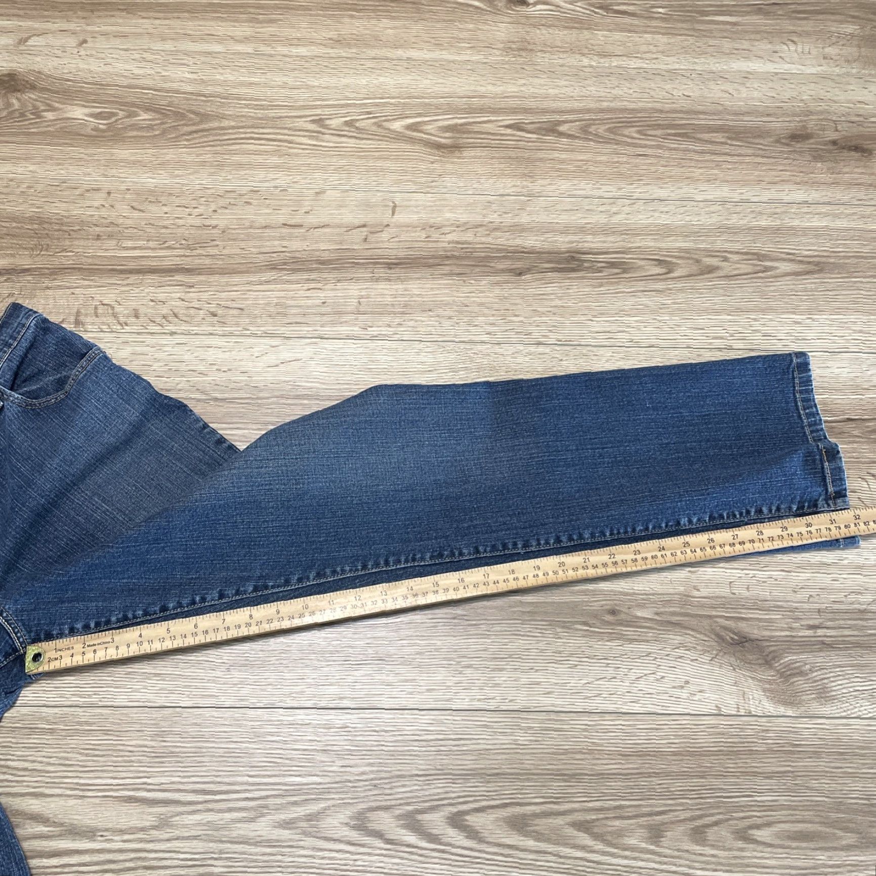 Levi's VINTAGE Levi's 550 Jeans Bootcut Blue Relaxed Fit Stretch 12M Womens Size 34" / US 12 / IT 48 - 6 Thumbnail