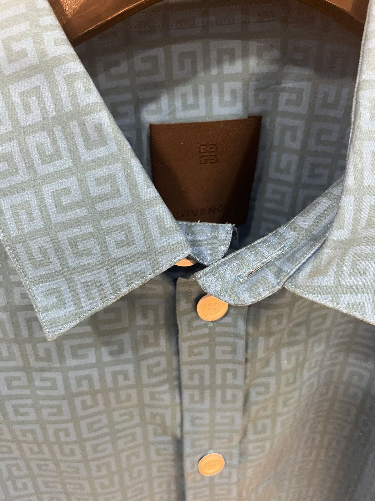 Givenchy 4G monogram print short sleeve shirt Size US M / EU 48-50 / 2 - 20 Thumbnail
