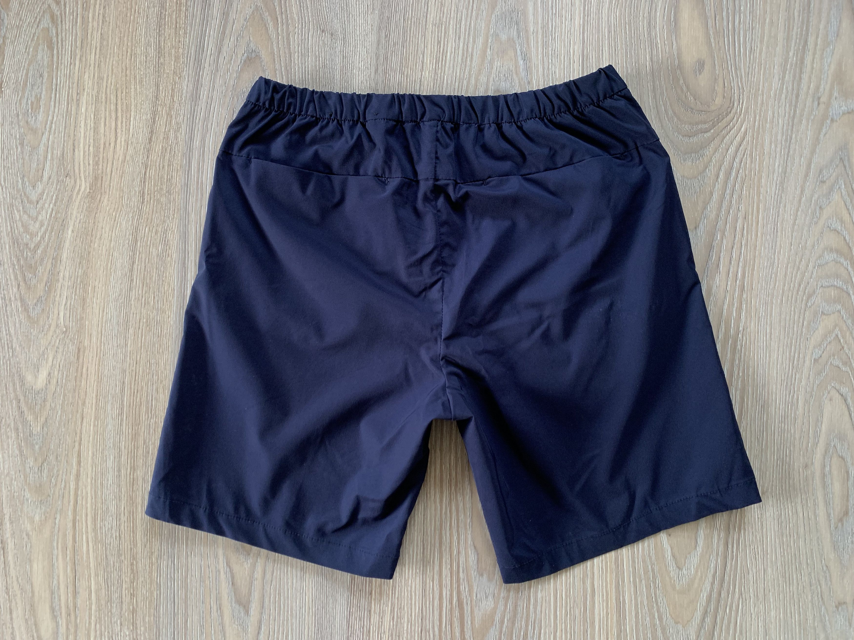 H&M Basic Casual Shorts H&M Size US 33 - 3 Thumbnail