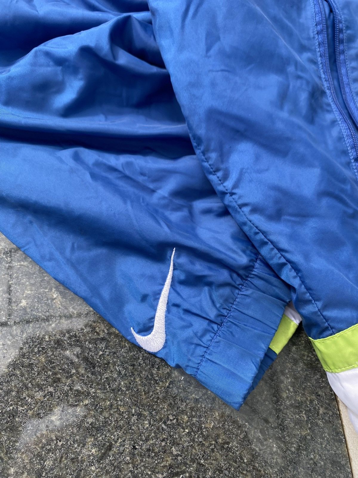 Nike × Vintage 90’s NIKE COURT RARE SWOOSH LOGO RETRO OVERSIZED JACKET Size US L / EU 52-54 / 3 - 4 Thumbnail