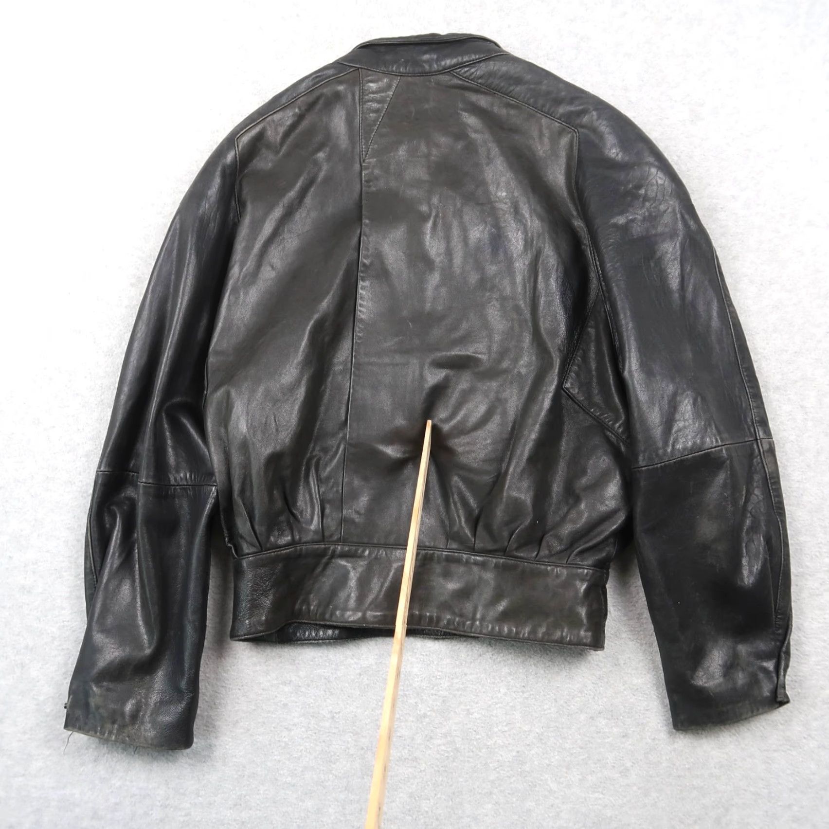 Vintage VINTAGE Michael Hoban North Beach Cropped Leather Jacket Women 4 Black Leather Cropped Vintage 80s Style Mens Womens Girls Size S / US 4 / IT 40 - 2 Thumbnail