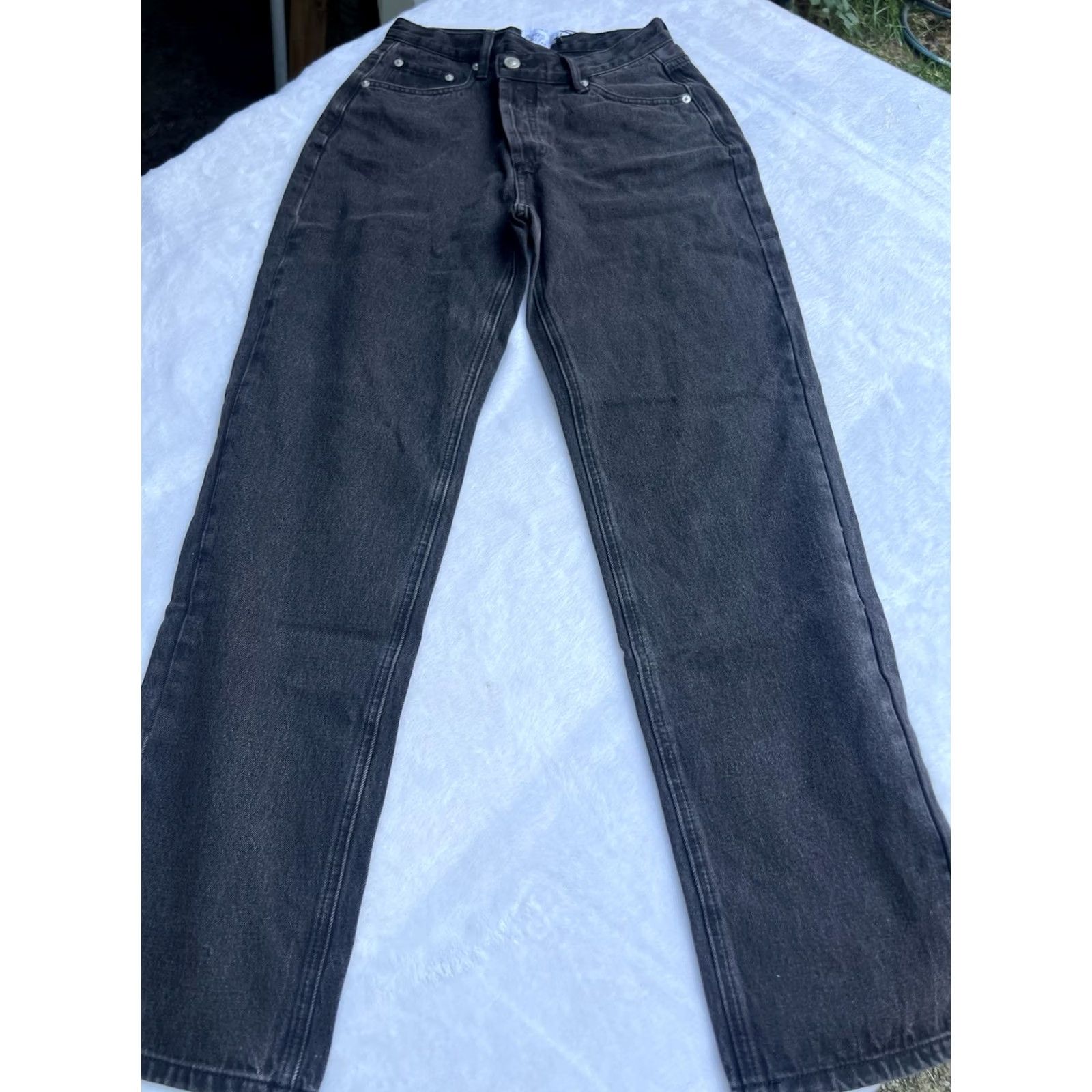 PRINCESS POLLY NWT Princess Polly Women's Black Asymmetrical Jeans Size 4 Straight Denim 29.5in Inseam Pockets Dark Wash Button Rise Mid Black - Womens Size 27" / US 4 / IT 40 - 7 Thumbnail