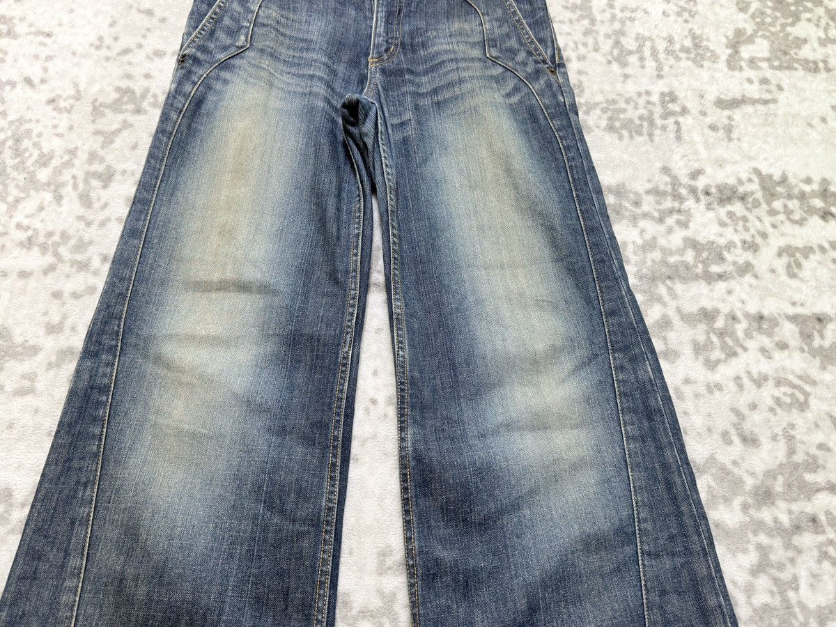 Japanese Brand Y2K Kiyoko Takase Flared Wide leg Panel Denim Jeans Size US 29 - 6 Thumbnail
