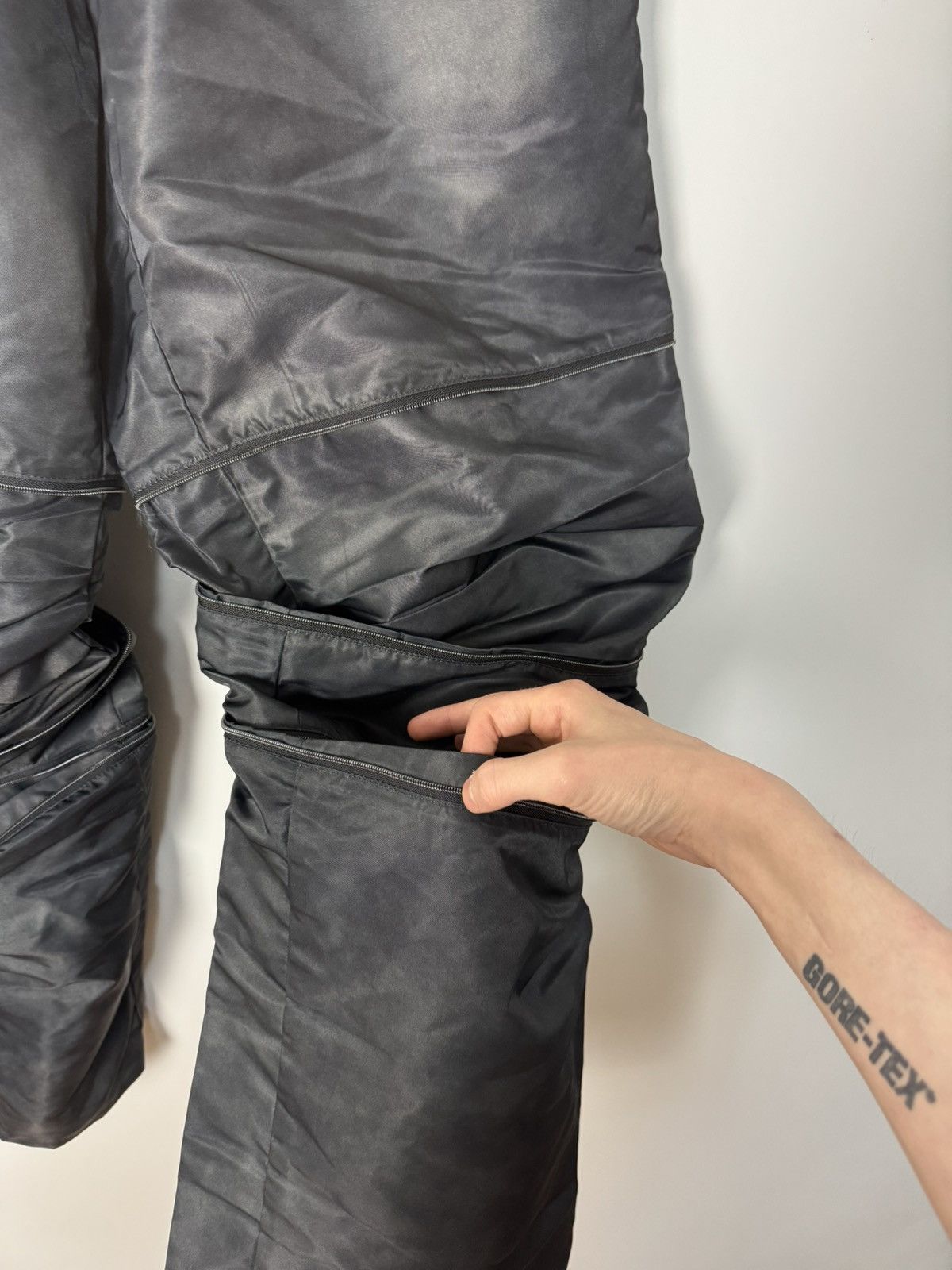 Y/Project BNWT Y/Project FW23 Runaway Black Nylon Zip Baggy Pants Size US 30 / EU 46 - 15 Thumbnail