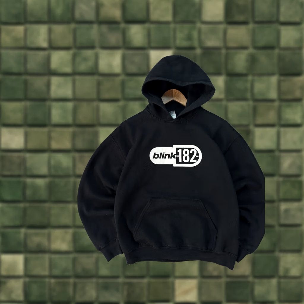 Gildan VINTAGE Blink-182 Gildan Black Punk Rock Hoodie Men M Size US M / EU 48-50 / 2 - 1 Thumbnail