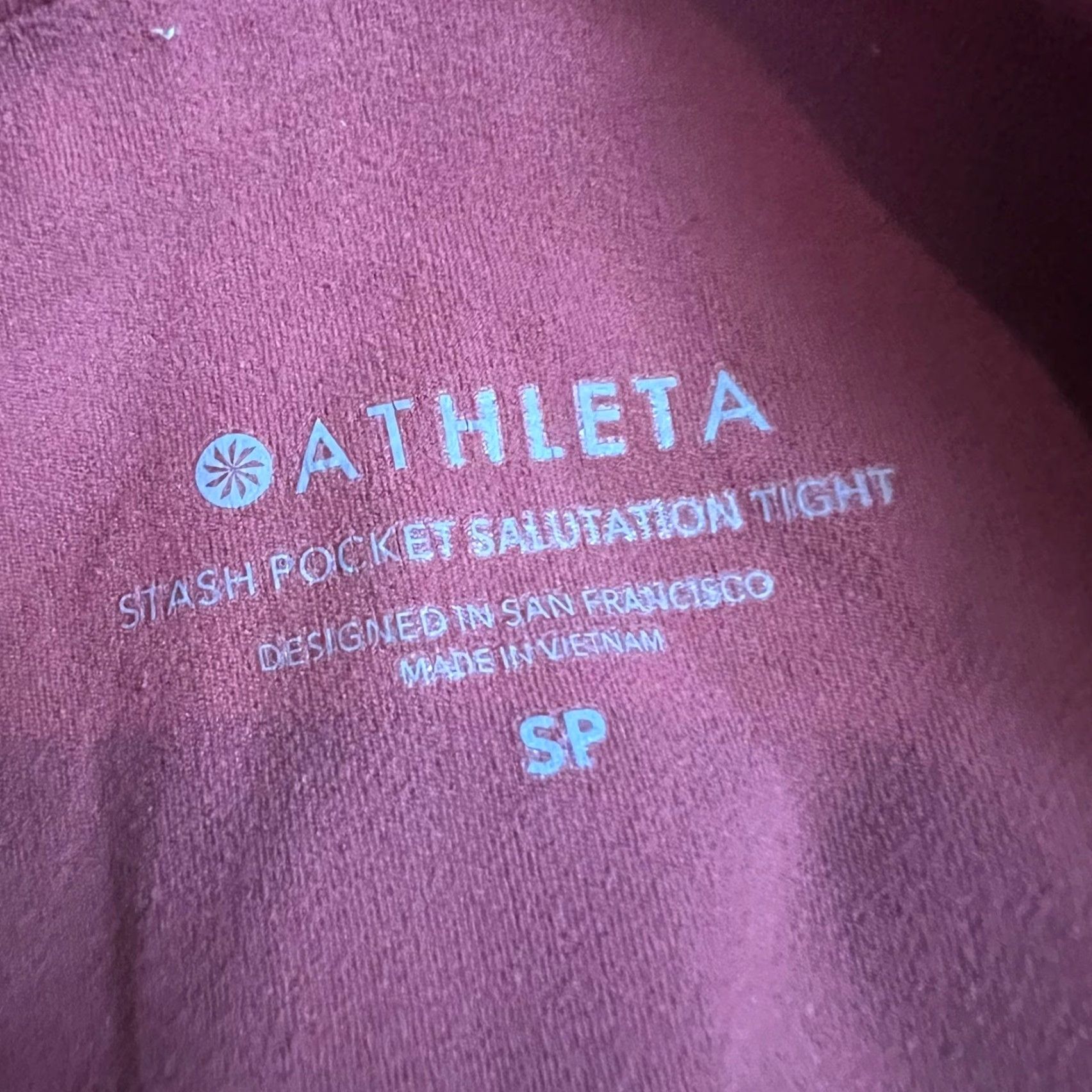 Athleta Athleta Leggings Cropped Womens Small Stash Pocket Salutation Crop S Red Women Size 28" / US 6 / IT 42 - 5 Thumbnail