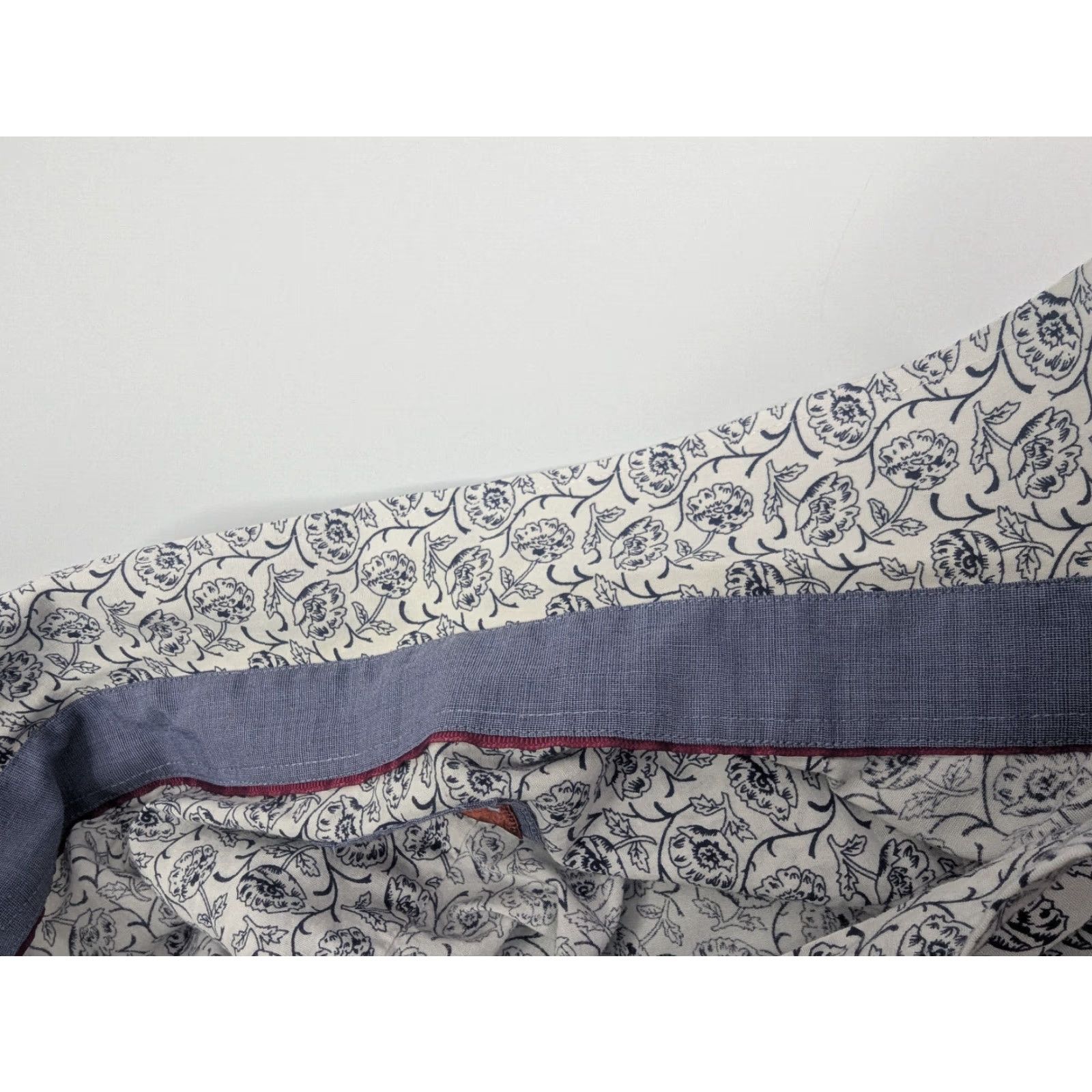 Vintage Consequence Shirt Mens XL Floral White Navy Button Up Long Sleeve Stretch Size US XL / EU 56 / 4 - 7 Thumbnail