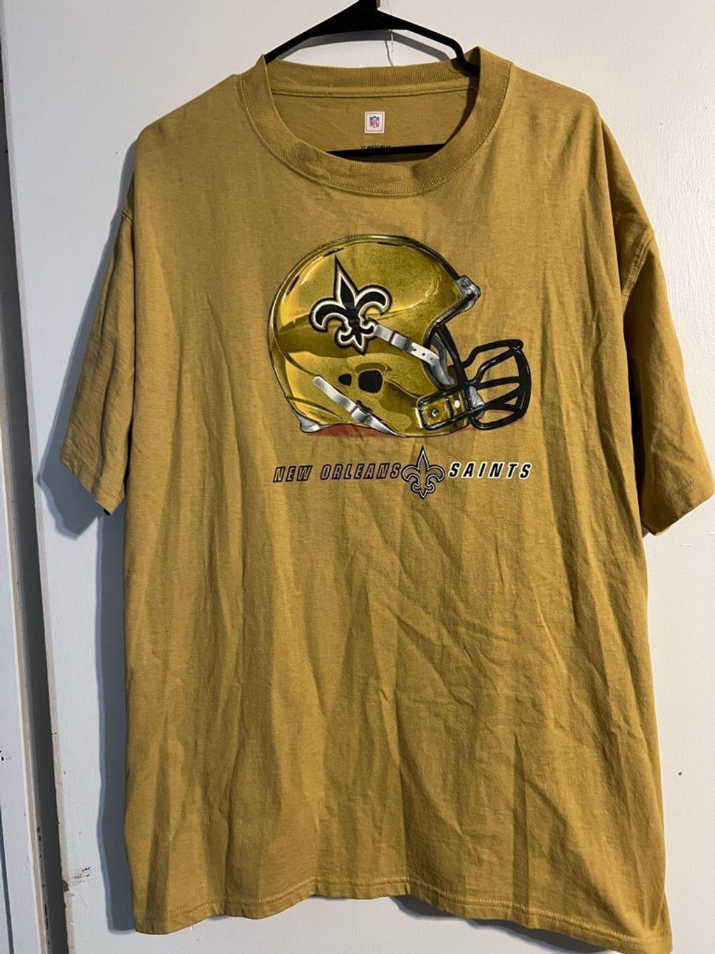 NFL Men's VF Imagewear New Orleans Saints Gold Short Sleeve Tee Size US L / EU 52-54 / 3 - 1 Thumbnail