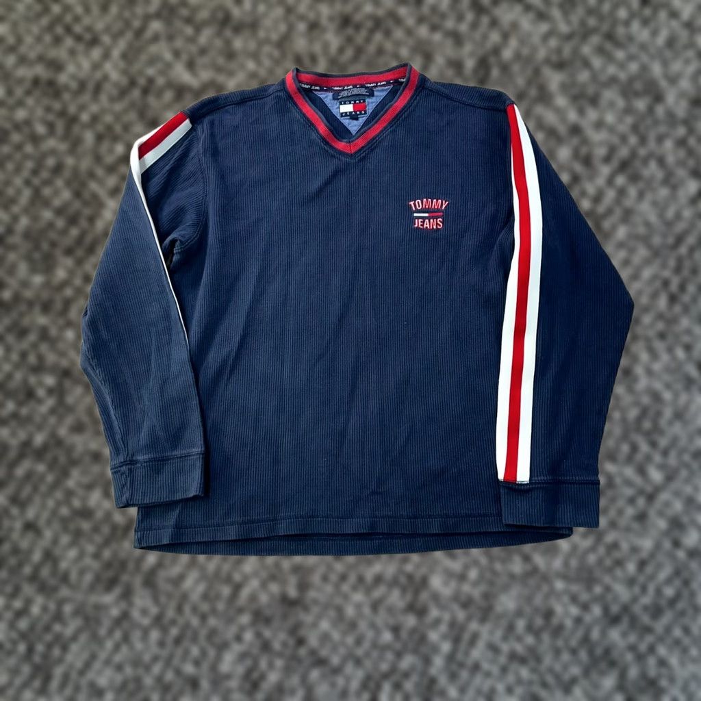 Tommy Hilfiger VINTAGE Tommy Hilfiger Long Sleeve V-Neck Shirt Men's Large Blue 2000s Logo Knit Cotton Blend Size US L / EU 52-54 / 3 - 1 Thumbnail
