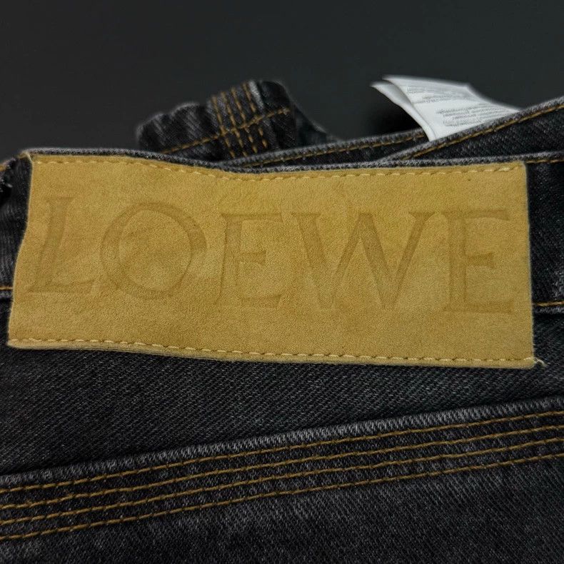 Loewe loewe Leather label logo jeans 2504-Nextarrow Size US 40 / EU 56 - 7 Thumbnail