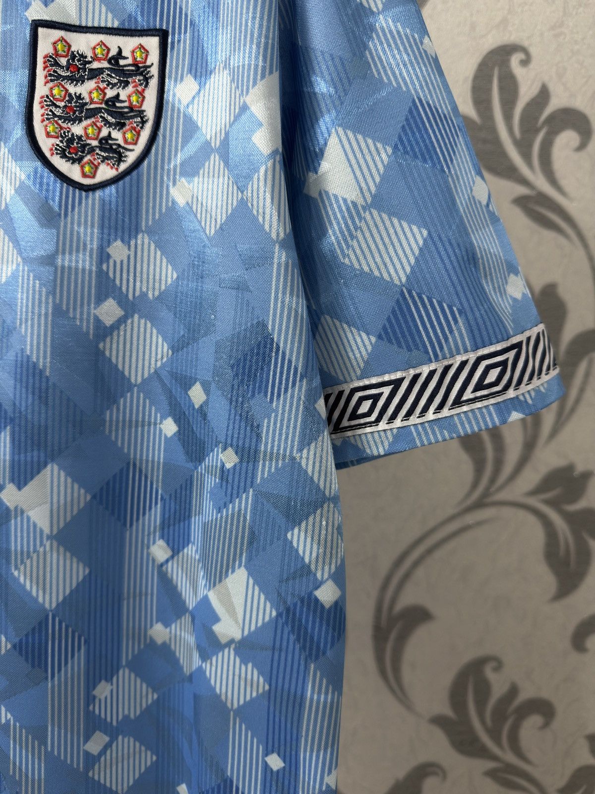 Umbro UMBRO ENGLAND 1990-1992 THIRD FOOTBALL SHIRT SOCCER JERSEY Size US M / EU 48-50 / 2 - 12 Thumbnail