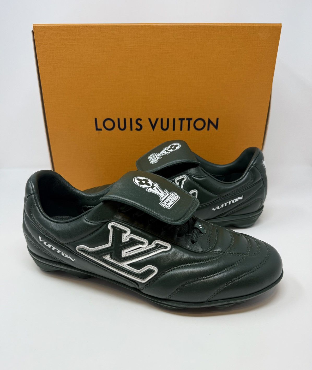 Louis Vuitton Louis Vuitton Footprint Soccer Sneaker Green Size US 10 / EU 43 - 1 Thumbnail