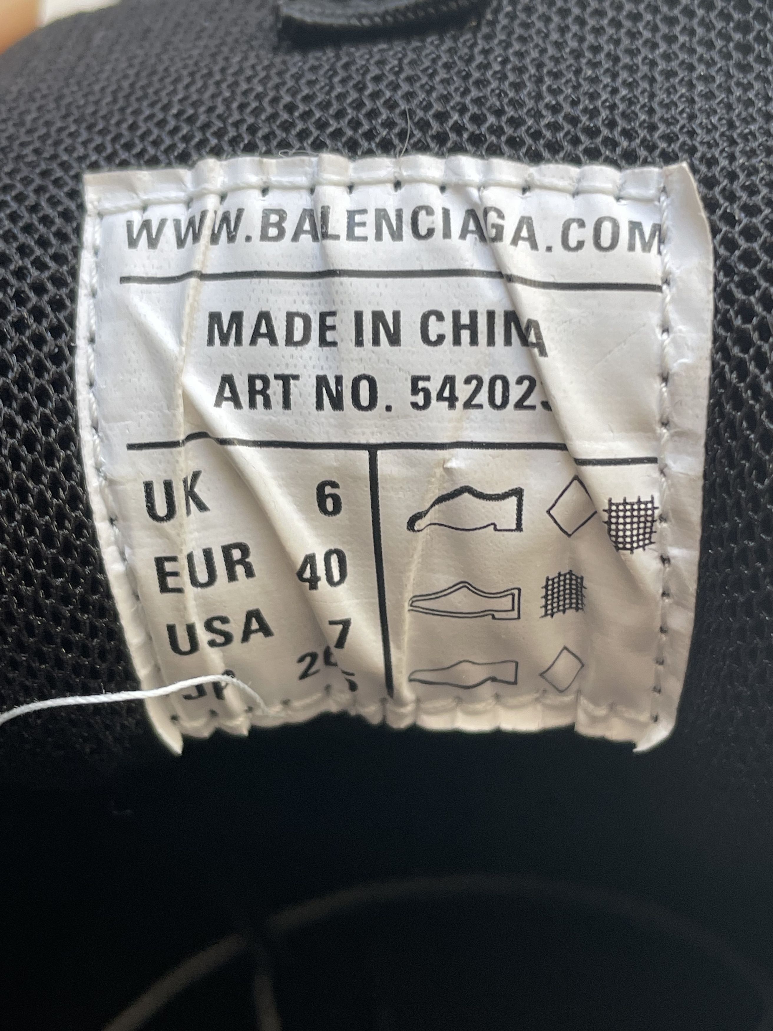 Balenciaga BALENCIAGA Track 1.0 Black Low Top Sneakers Size US 7 / EU 40 - 9 Thumbnail