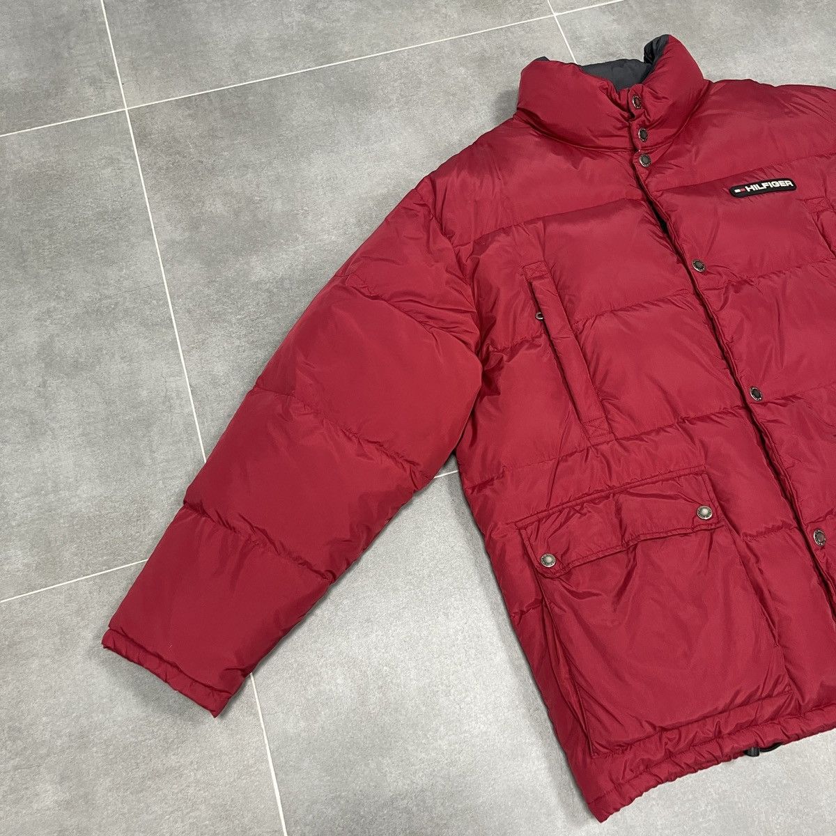 Tommy Hilfiger × Vintage Vintage Tommy Hilfiger Puffer Down Jacket Size L Size US L / EU 52-54 / 3 - 3 Thumbnail