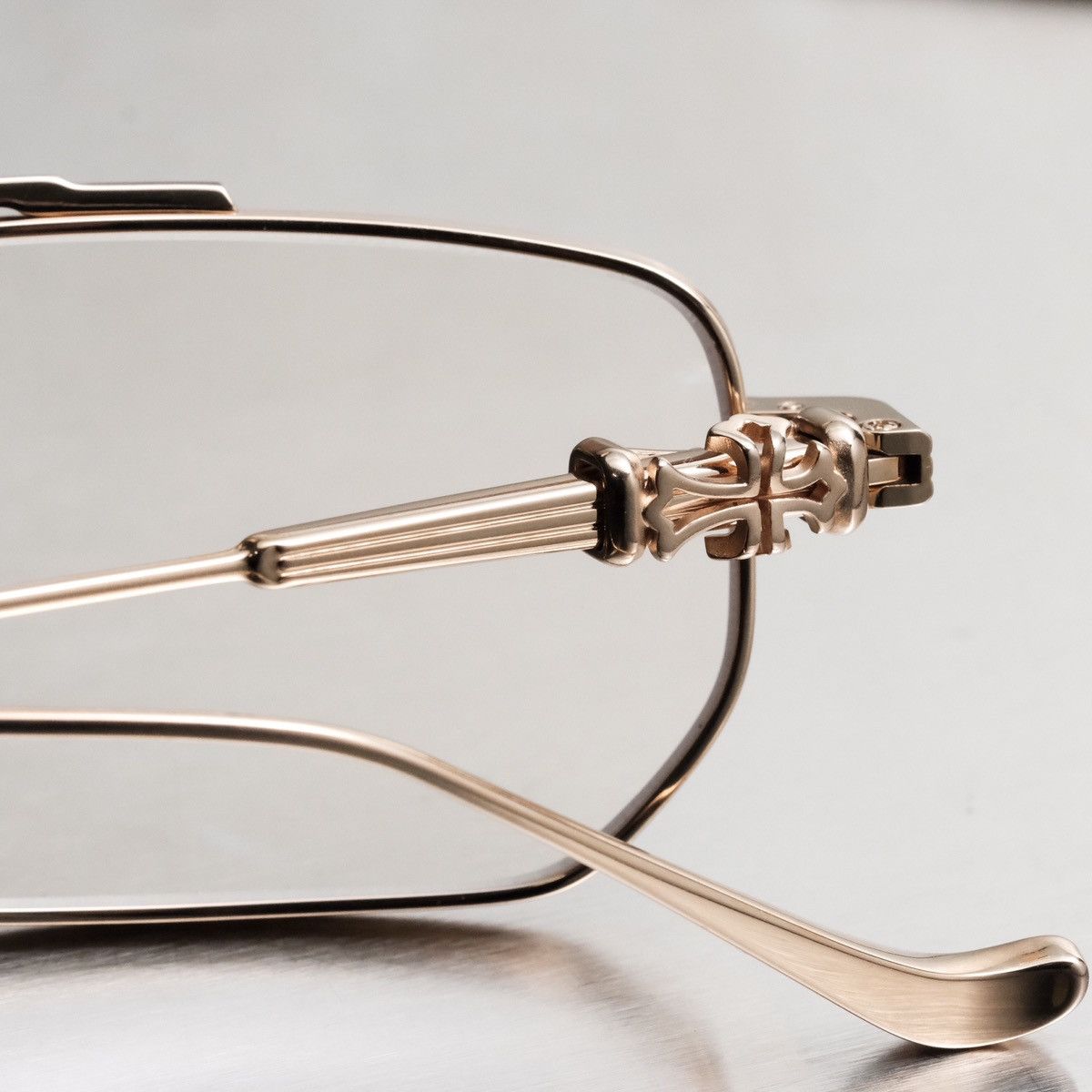 CHROME HEARTS GUSHER GLASSES - Accessories