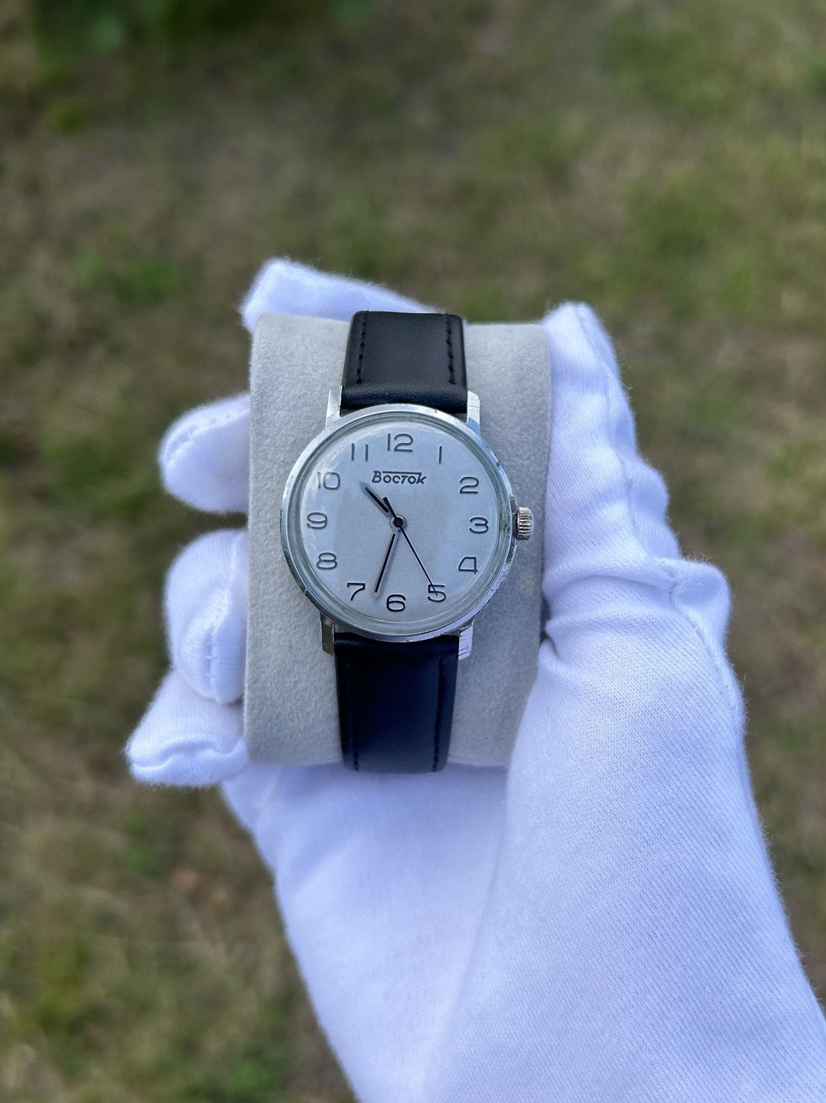 Vintage Vintage Vostok Watch USSR Soviet Mechanical Authentic 1980s Size ONE SIZE - 10 Thumbnail