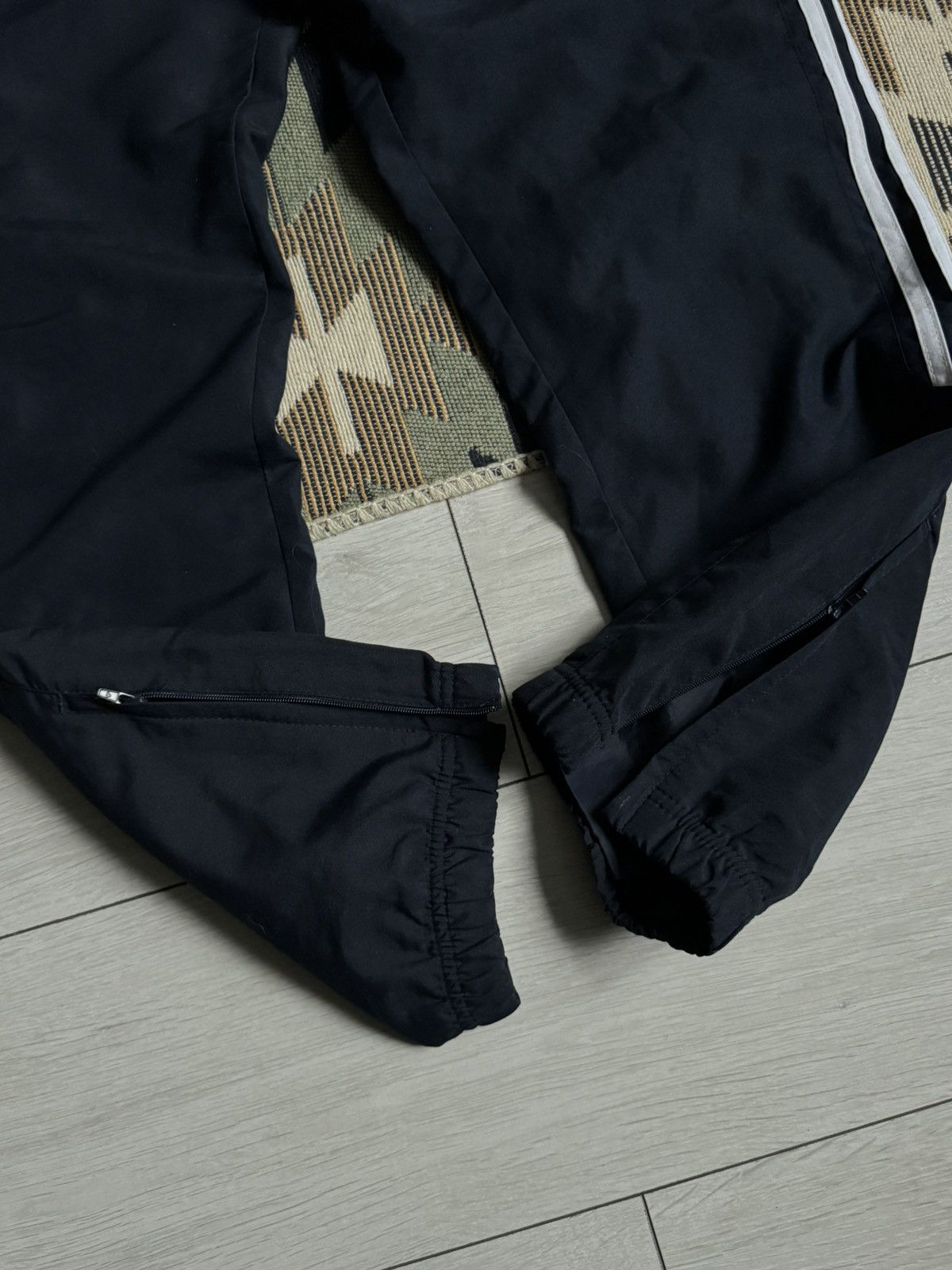 Adidas Vintage Adidas Nylon Y2K Stripes Pants Size US 30 / EU 46 - 6 Thumbnail